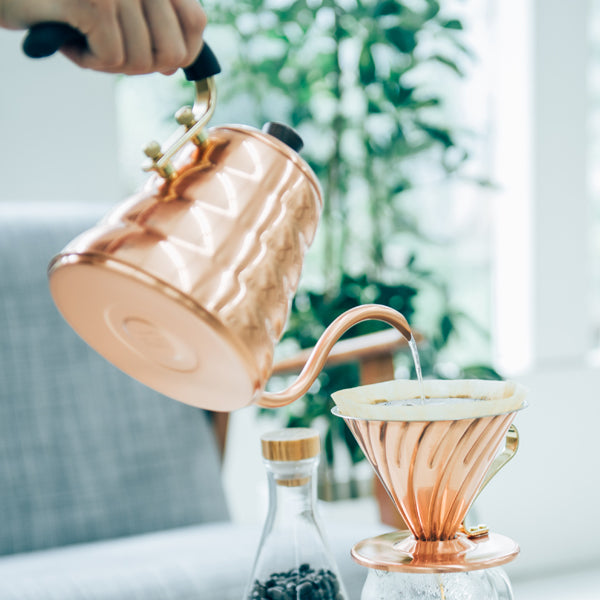 Hario Copper Buono Stovetop Gooseneck Kettle 900ml - Premium Pour Over Coffee & Tea Brewer for Home Baristas & Tea Enthusiasts