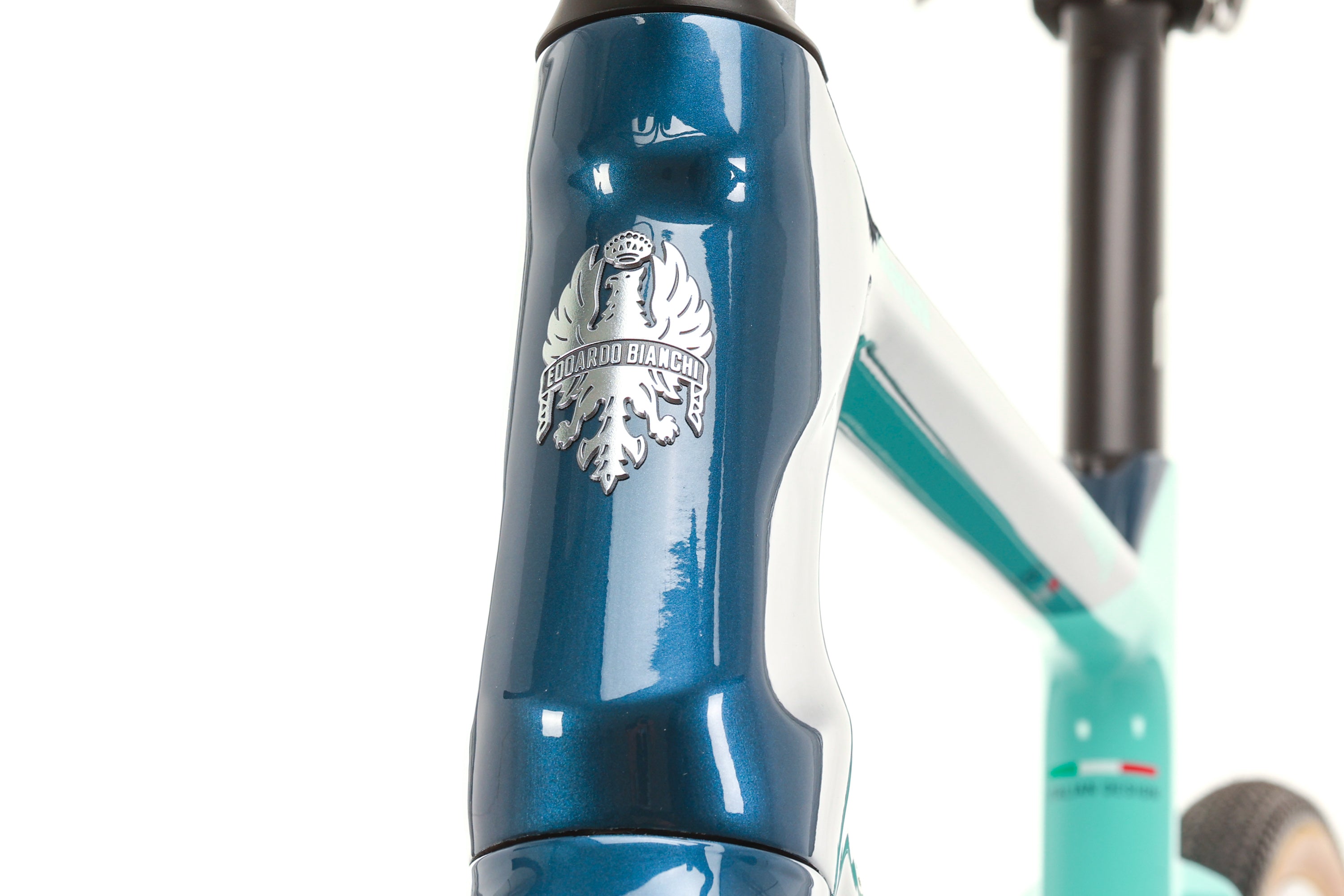 2023 Bianchi Arcadex Ekar Gravel Bike - Large Size | Lightweight Carbon Frame, 1x13 Speed | Perfect for Adventure Cycling, Commuting & Off-Road Trails