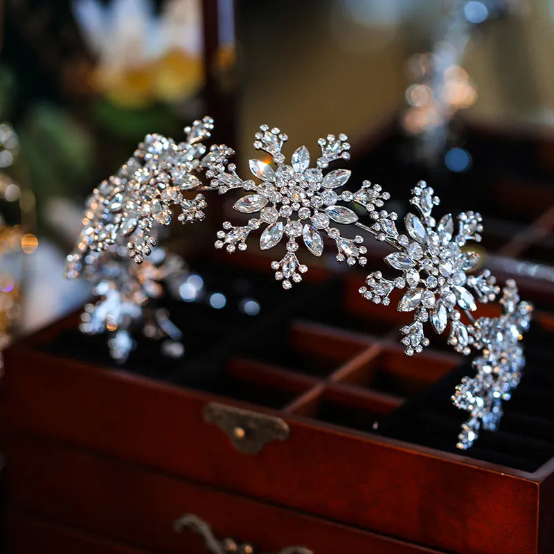 Luxury Crystal Snowflake Hairband Floral Bridal Tiara Baroque Crown for Weddings, Prom, Pageants & Special Occasions
