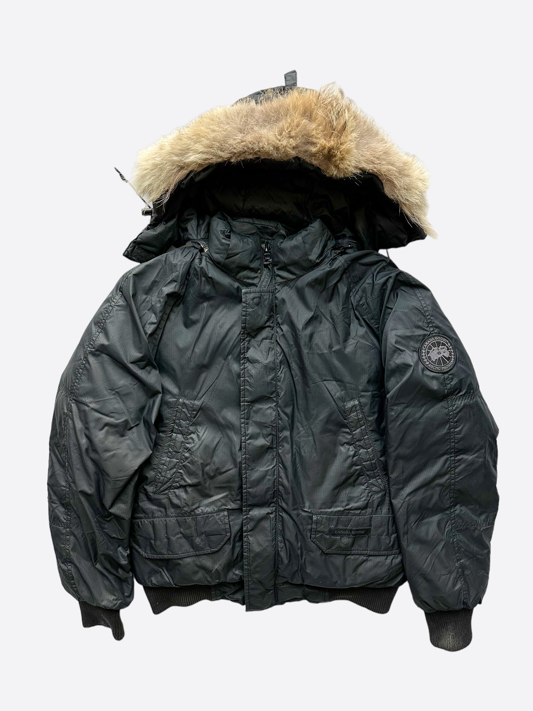 Canada Goose Black Yukon Black Label Men's Waterproof Winter Jacket - Premium Outerwear for Extreme Cold Weather, Skiing & Outdoor Adventures