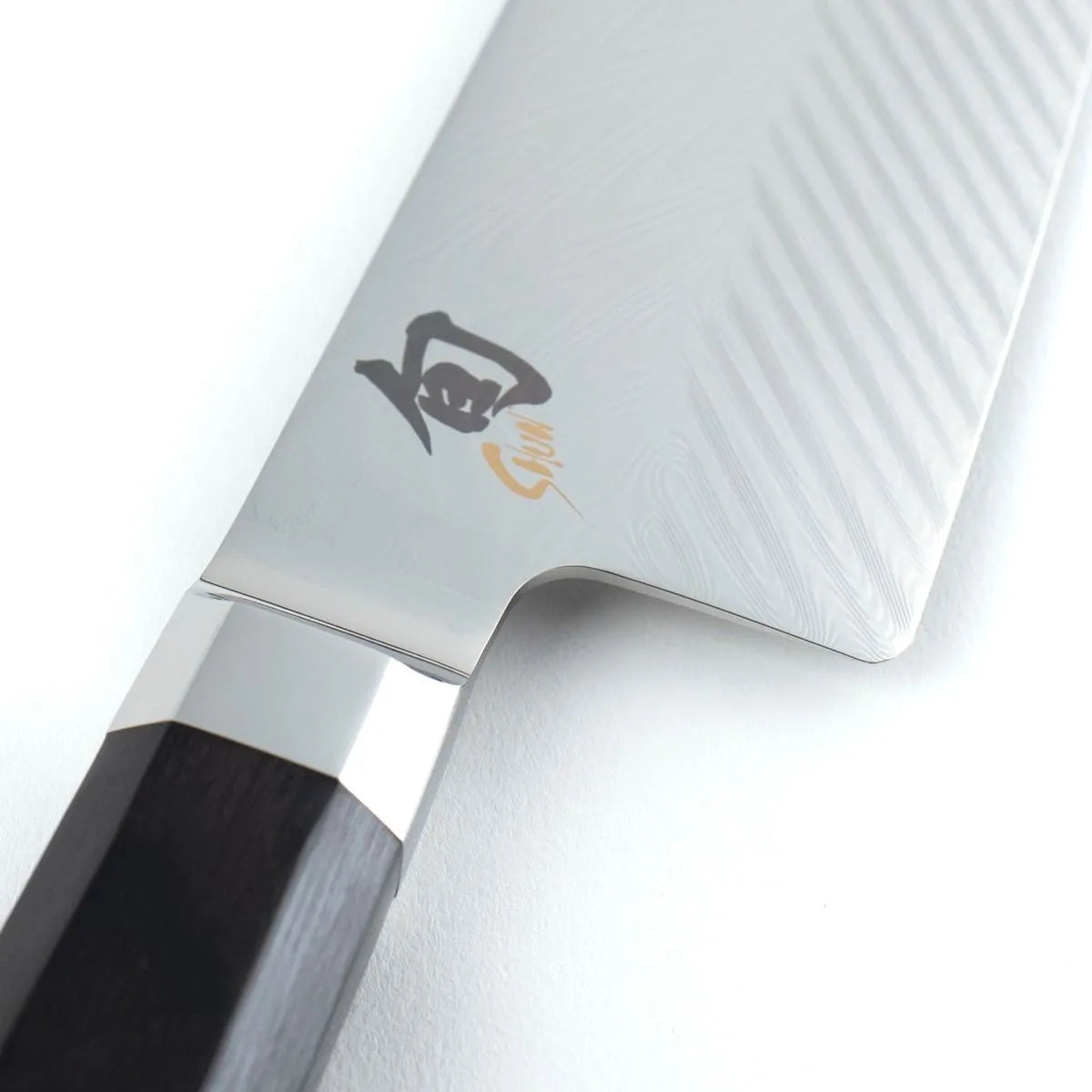 Shun Dual Core 7-Inch Santoku Knife - Japanese Kitchen Knife for Slicing, Dicing & Chopping - Perfect for Vegetables, Meat & Fish - Professional Chef & Home Cooking Essential