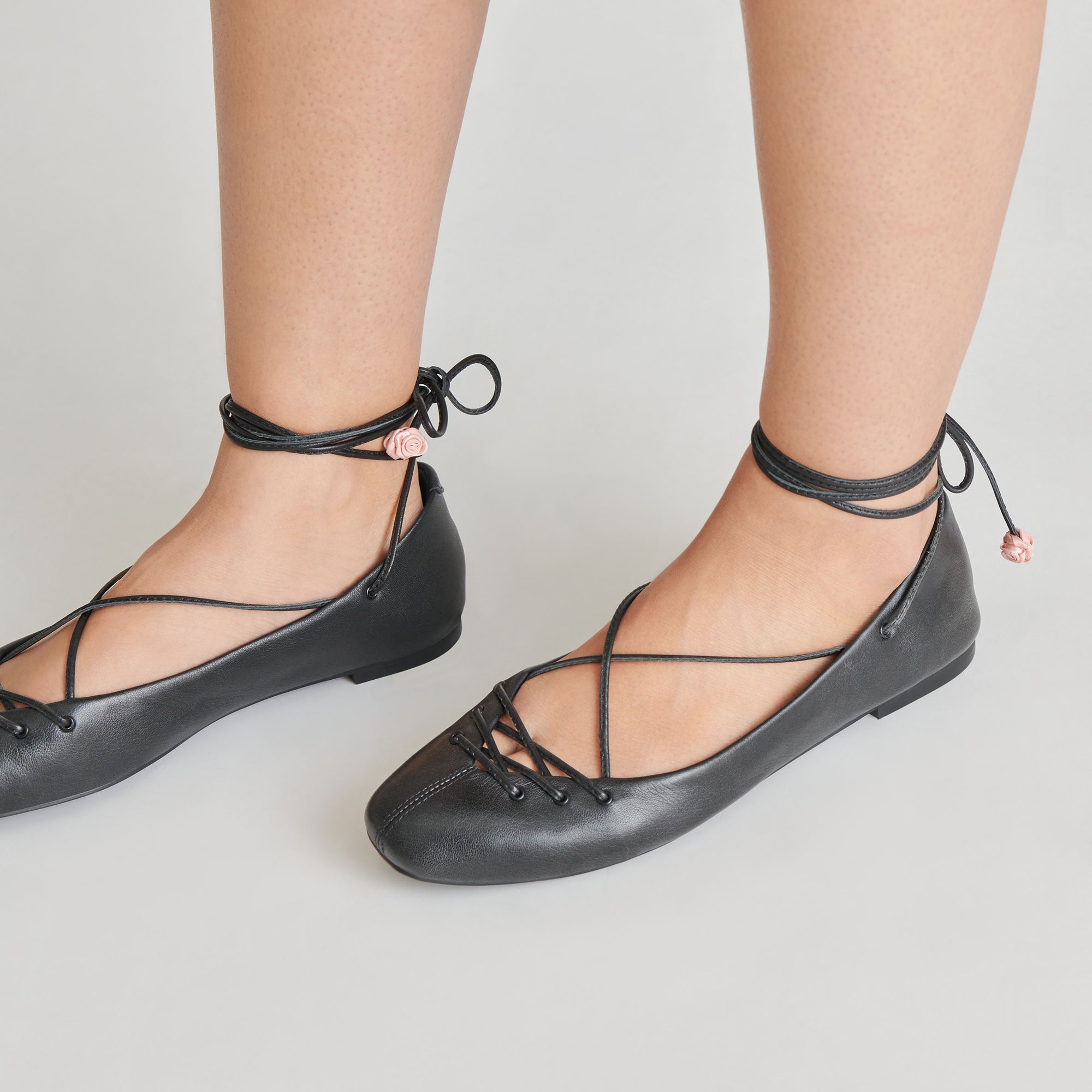 BEATE Women's Black Leather Ballet Flats - Comfortable & Stylish Shoes for Work, Casual Wear & Travel