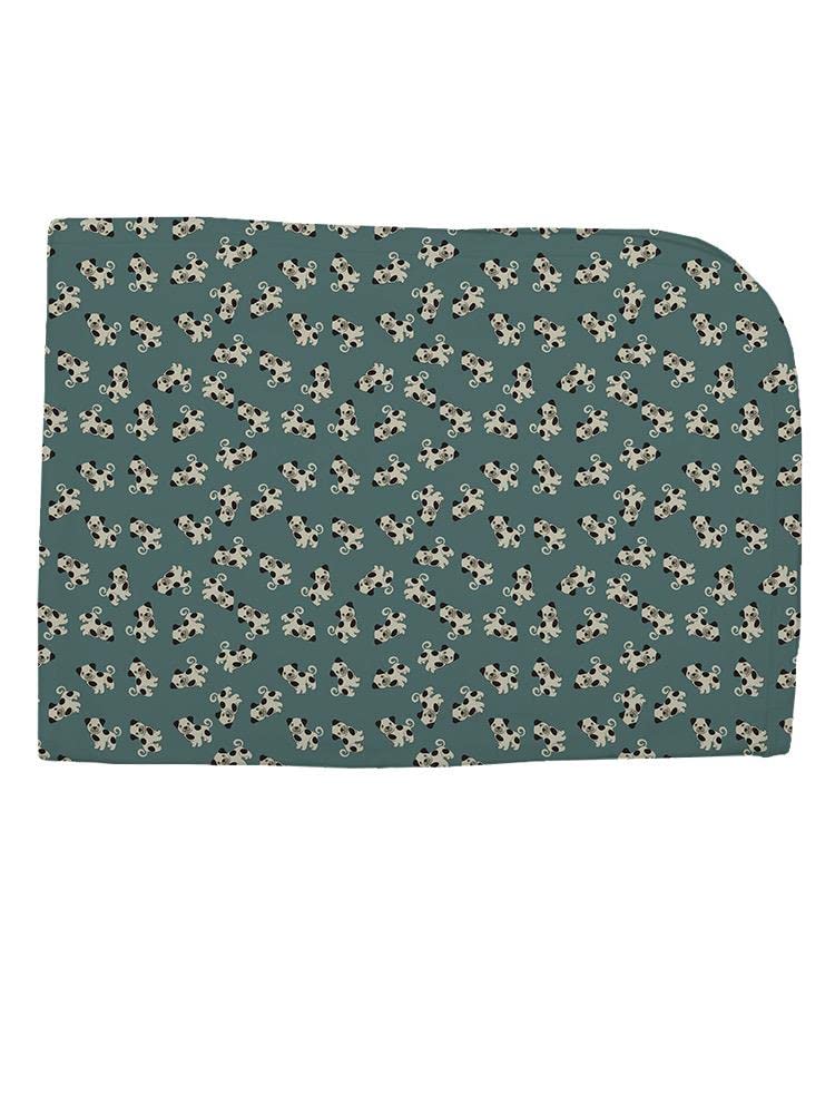 Soft Small Dog Pattern Blanket for Pets - Cozy & Cute Pet Blanket for Small Dogs, Perfect for Beds, Couches & Travel