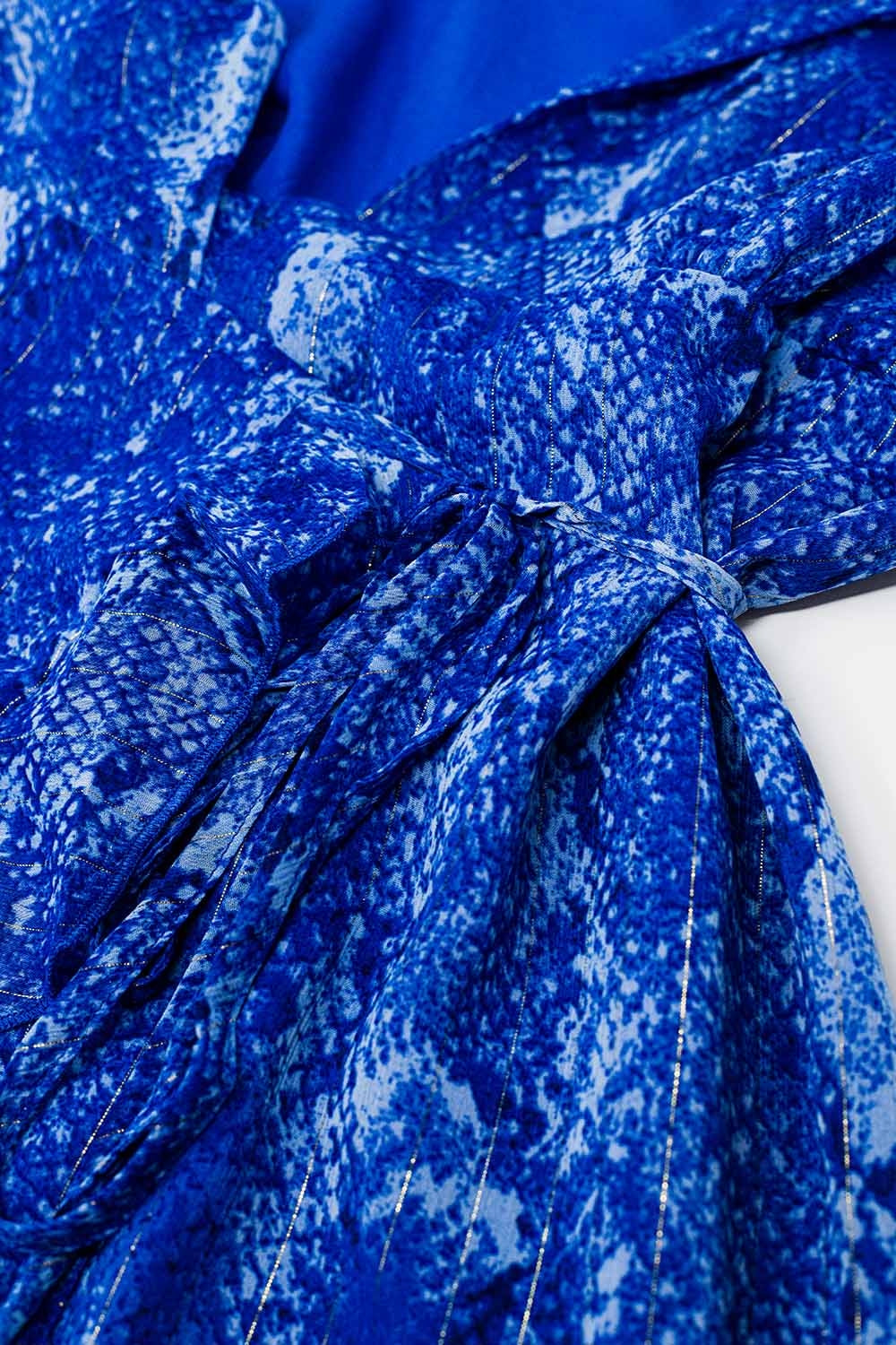 Blue Animal Print Short Wrap Robe with Gold Lurex - Cozy Loungewear for Spa Nights & Relaxing at Home