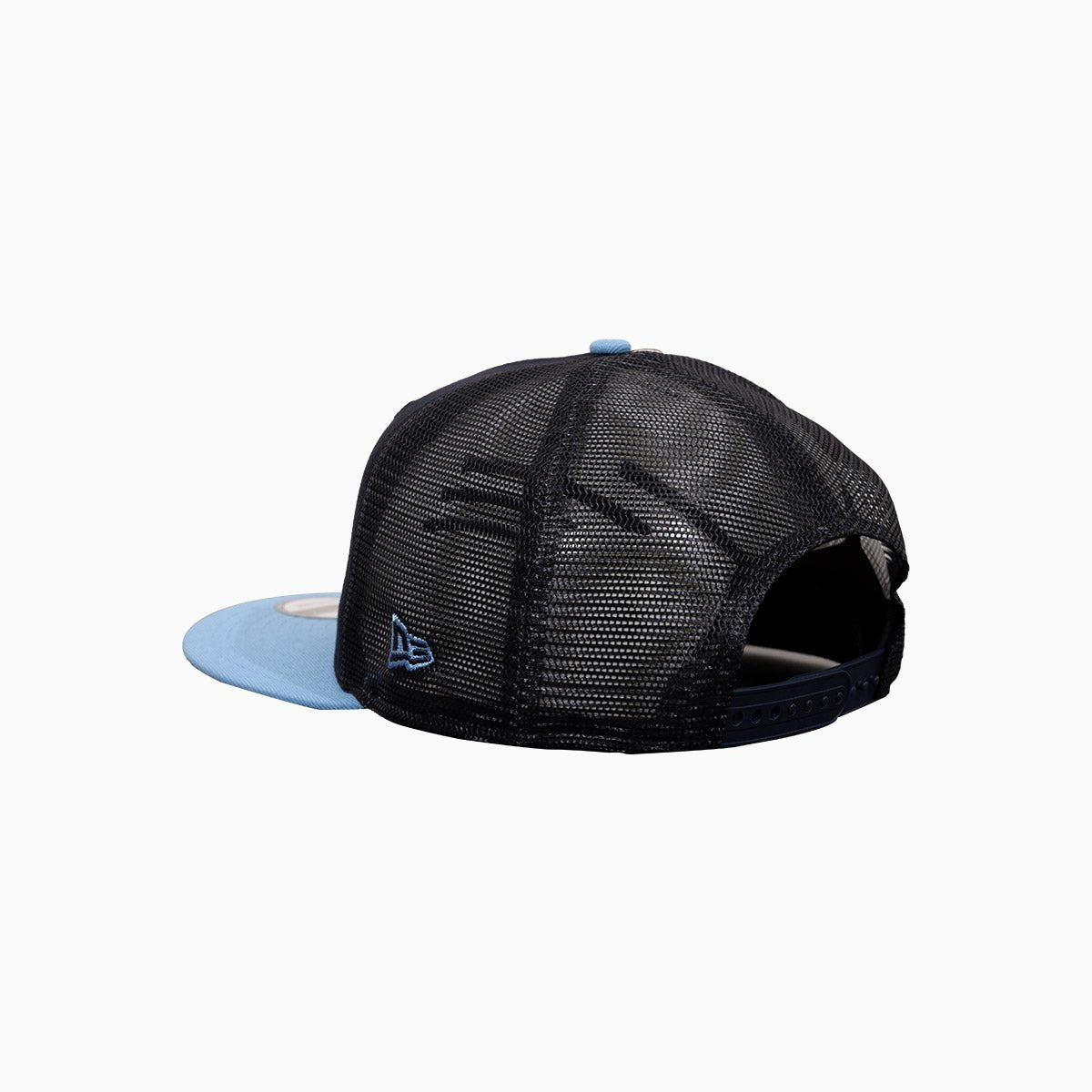 Chicago Bulls 6X NBA World Champions Snapback Trucker Hat - Official 9Fifty Adjustable Cap for Men & Women - Perfect for Basketball Games, Sports Events & Streetwear Fashion
