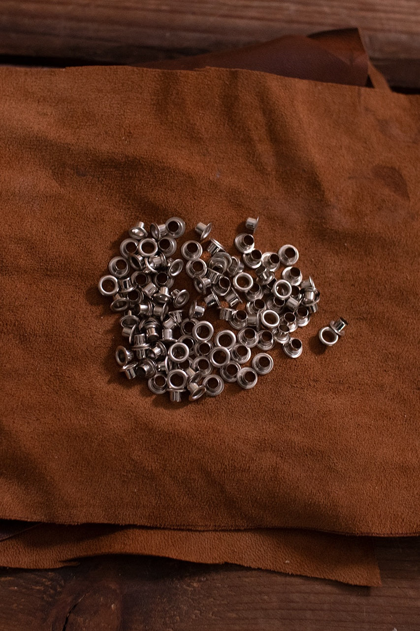 4.4mm Eyelet Shaft 3.7mm Length 7.5mm U-Shape Iron Nickel Alloy Metal Fastener for Leather Craft, DIY Projects & Industrial Applications