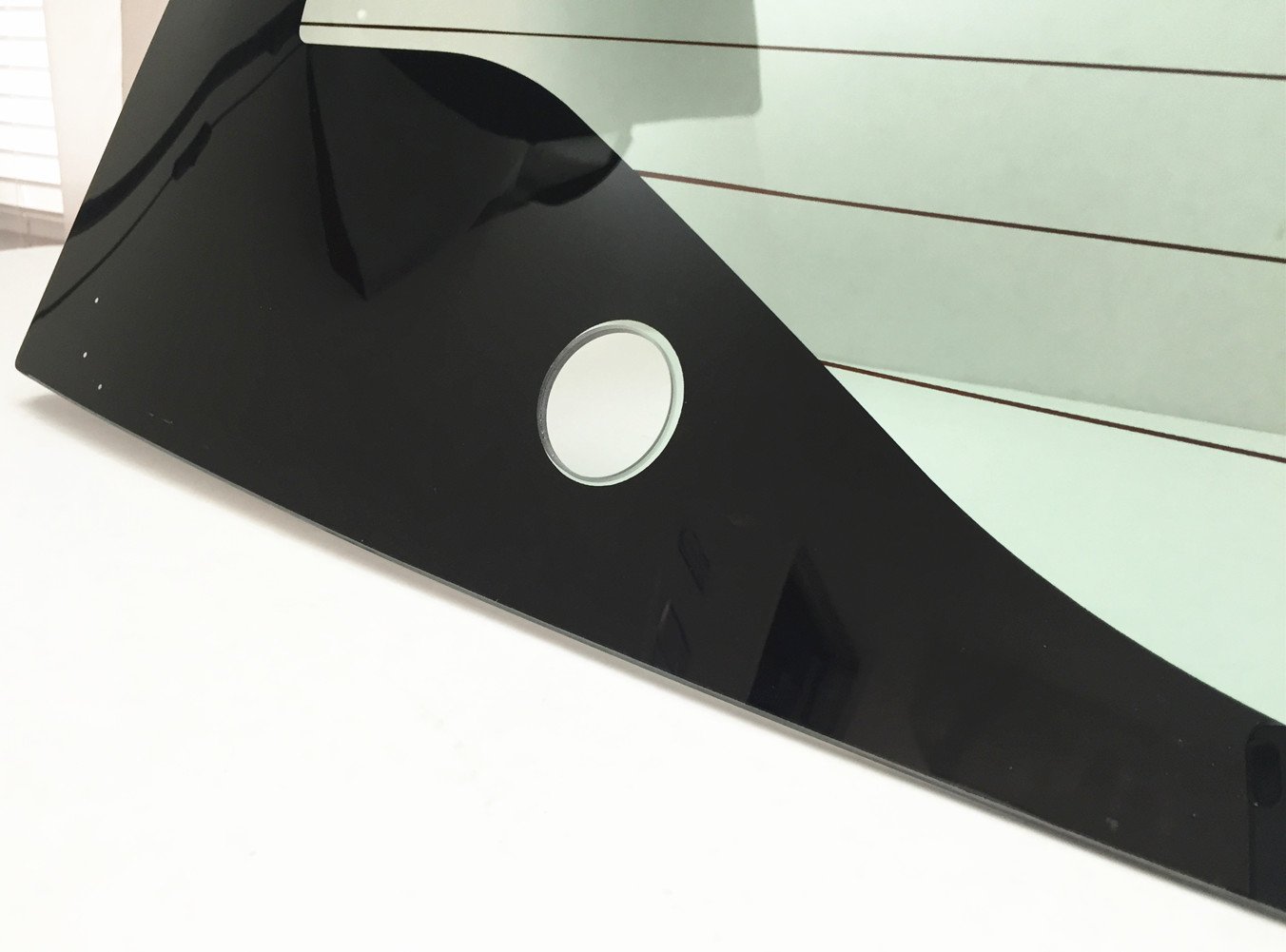 2004-2009 Toyota Prius 4-Door Hatchback Rear Heated Window Glass with Antenna - Defrosting & Clear Visibility in Winter - Perfect Replacement for Foggy or Damaged Back Glass
