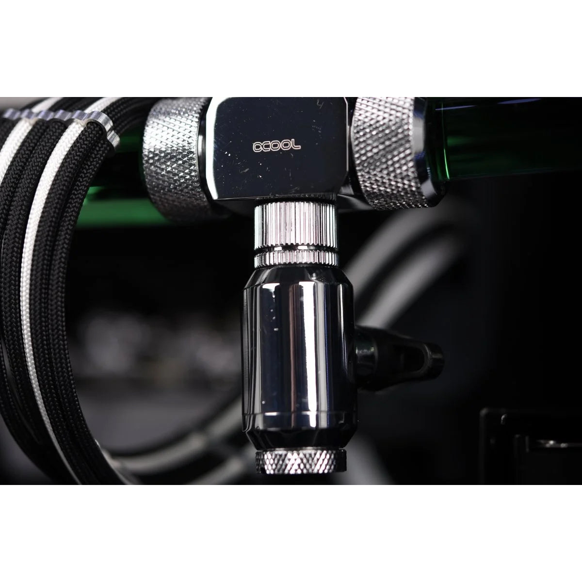 Alphacool Eiszapfen 2-Way G1/4 Ball Valve - Black | High-Performance PC Water Cooling Valve for Custom Liquid Cooling Systems