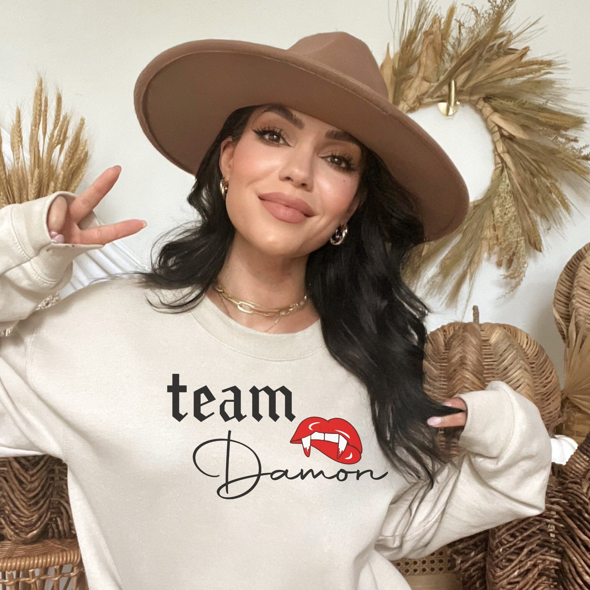 Team Damon Sweatshirt | The Vampire Diaries TV Show Merch | Damon Salvatore Hoodie | Vampire Diaries Fan Gift | Cozy TVD Sweater for Women & Men | Perfect for Halloween, Cosplay & Fan Conventions