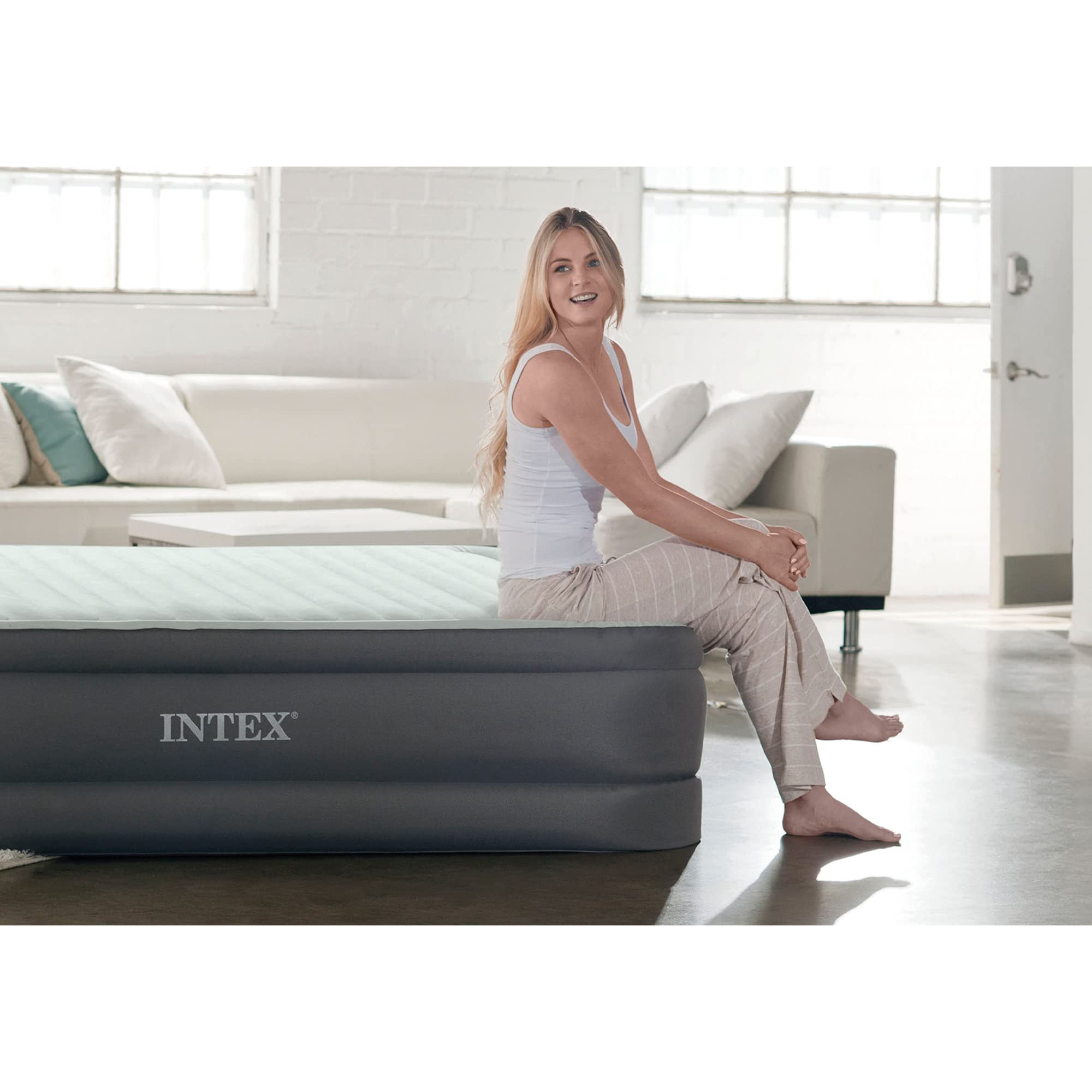 Intex PremAire I Fiber-Tech Elevated Dura Beam Lightweight Inflatable Air Mattress with Built-in Electric Pump & Carry Bag - Queen Size for Home, Camping & Guest Room Comfort