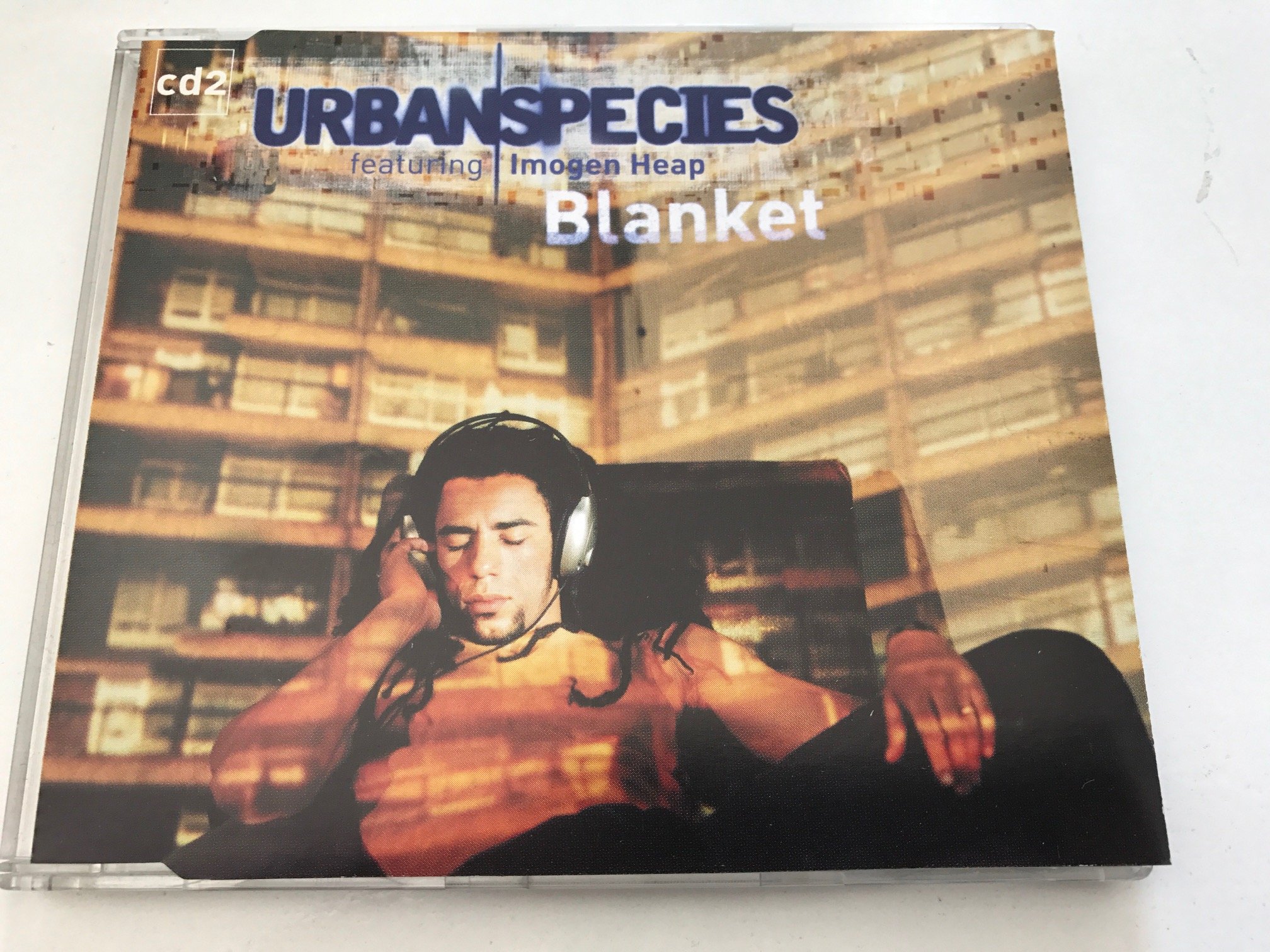 Soft & Cozy Fleece Blanket for All Seasons - Warm & Breathable Throw Blanket for Bed, Couch, Sofa - Perfect for Home, Office, Travel & Camping