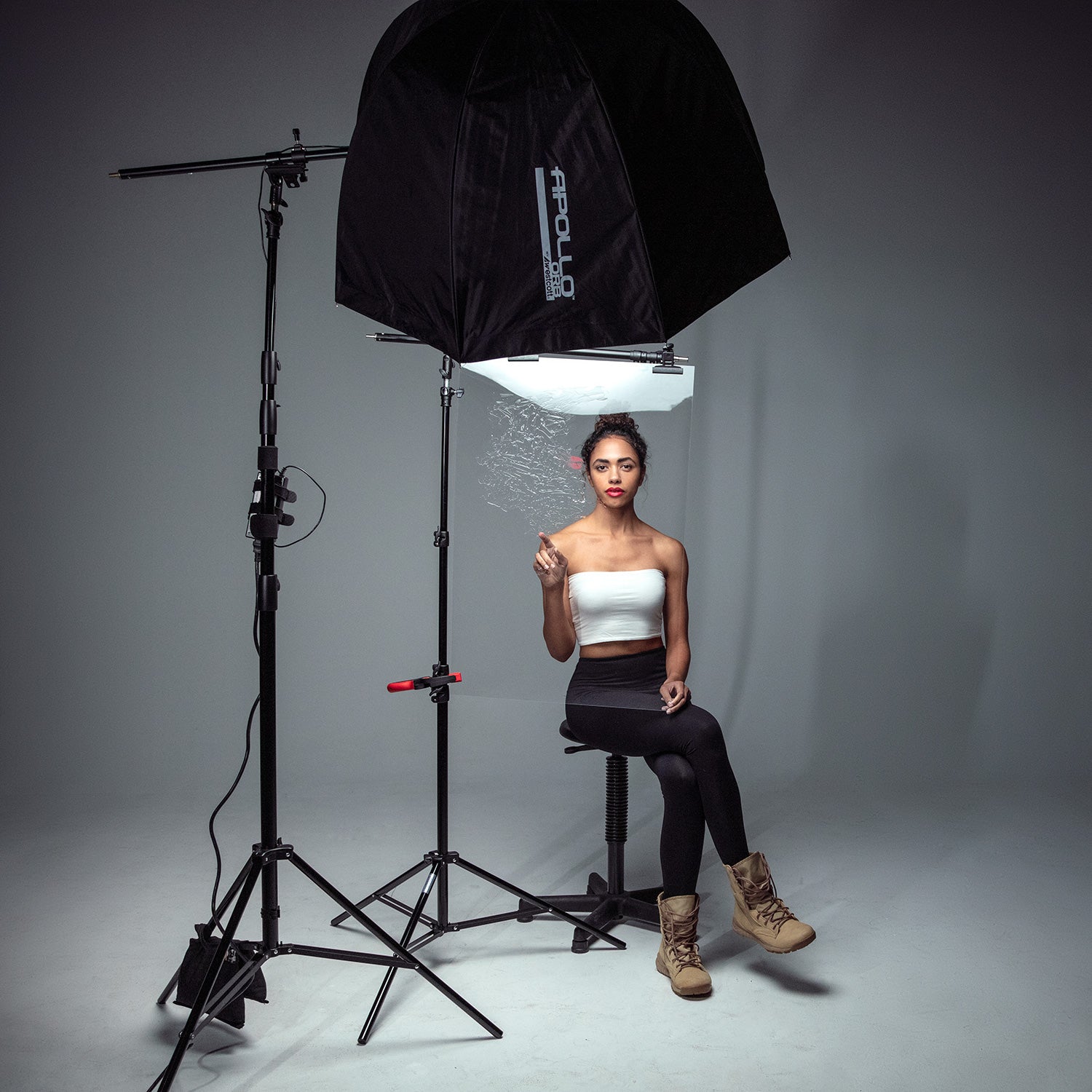 Apollo Orb Octabox with 40 Degree Grid - Professional Photography Softbox for Studio Lighting, Portrait & Product Photography | Perfect for Indoor & Outdoor Photo Shoots