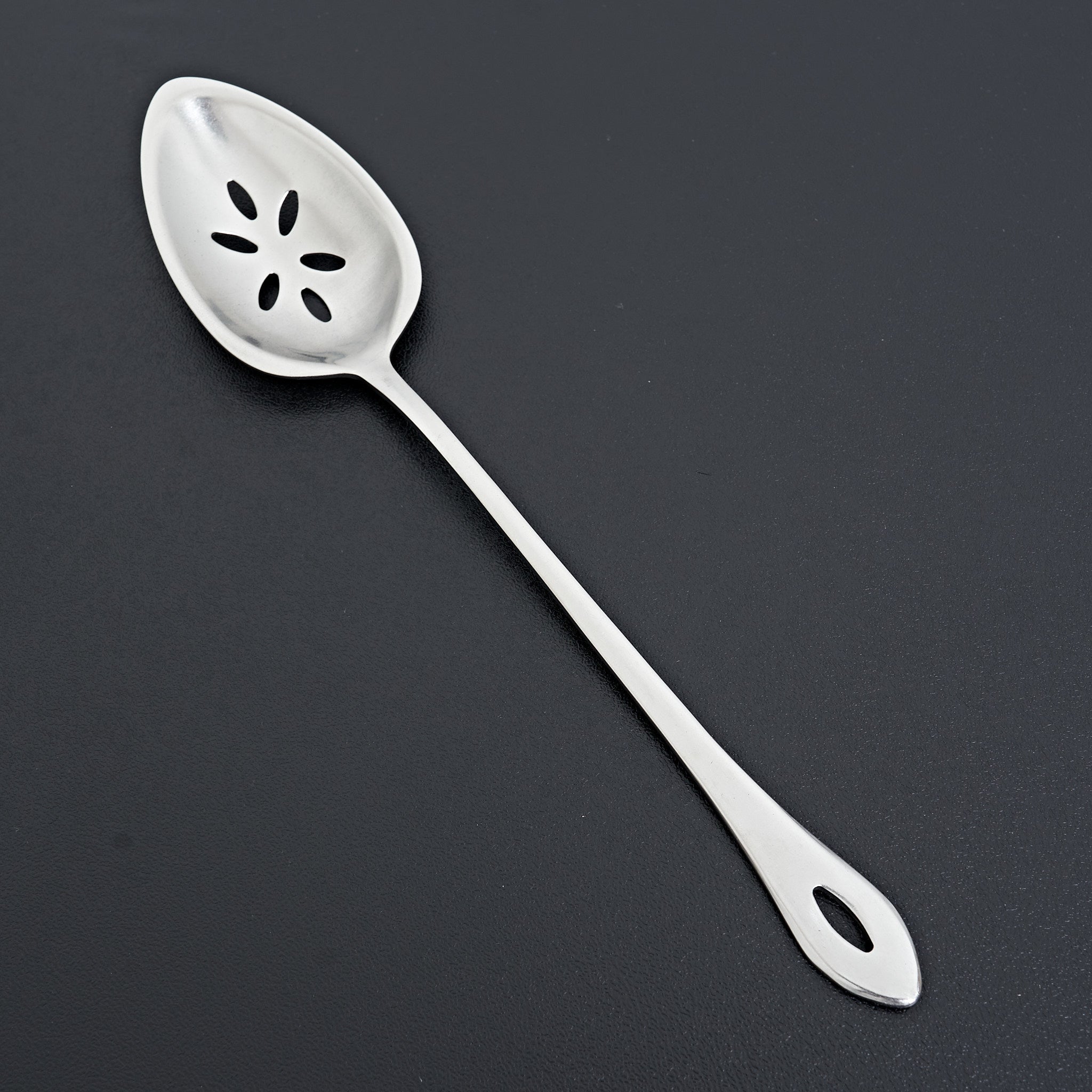Gestura 00 Slotted Silver Spoon - Elegant Stainless Steel Tea Strainer Spoon for Loose Leaf Tea, Cocktails & Coffee | Perfect for Tea Lovers, Baristas & Home Brewing