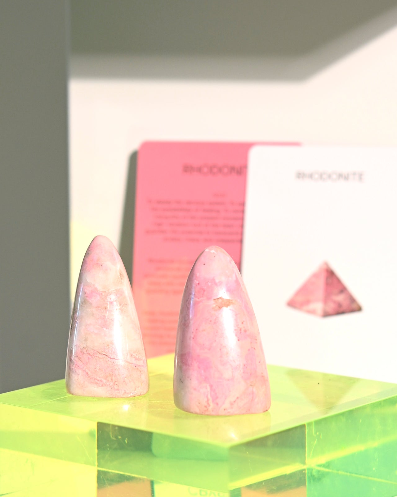 3 Inch Peruvian Rhodonite Crystal - Natural Healing Stone for Meditation, Reiki & Energy Balancing - Perfect for Home Decor, Jewelry Making & Spiritual Practices