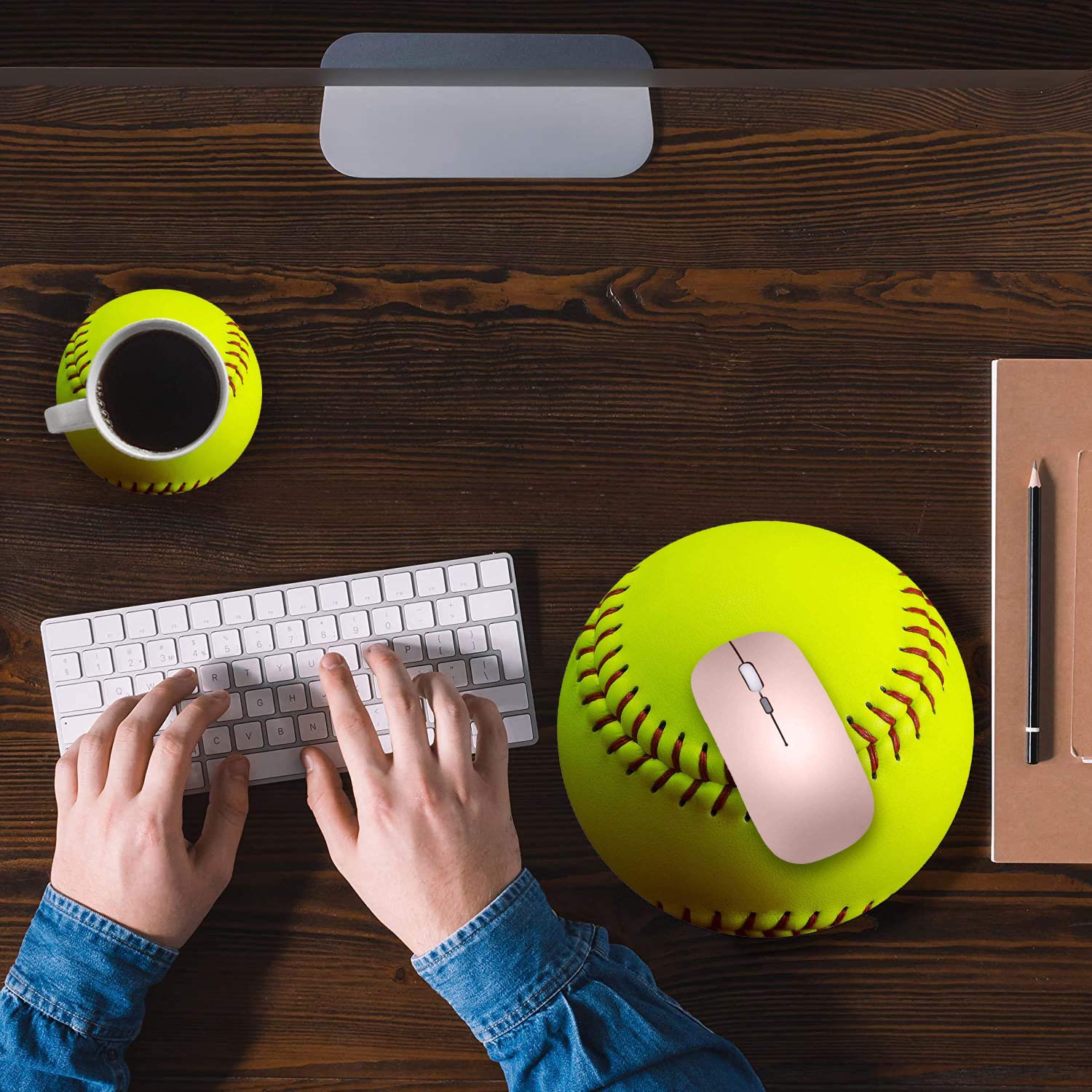 LACOMA Round Mouse Pad and Coasters Set - Softball Design Non-Slip Rubber Base for Laptop & Computer - Cute Desk Accessories for Office, Gaming & Home Workspace