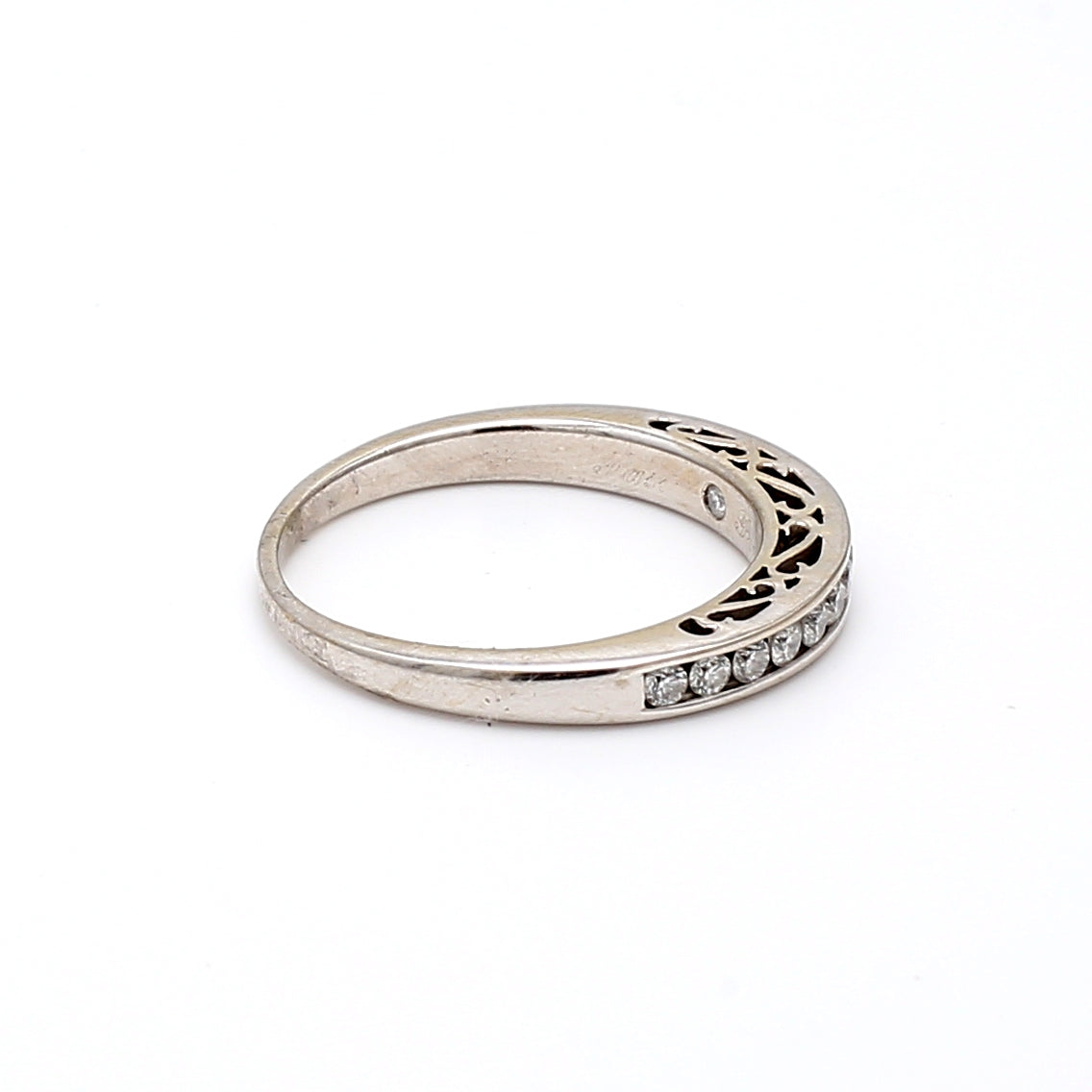 0.60 Carat Round Brilliant H SI1 Diamond Engagement Ring in 14K White Gold - Perfect for Proposals, Weddings & Anniversary Gifts
