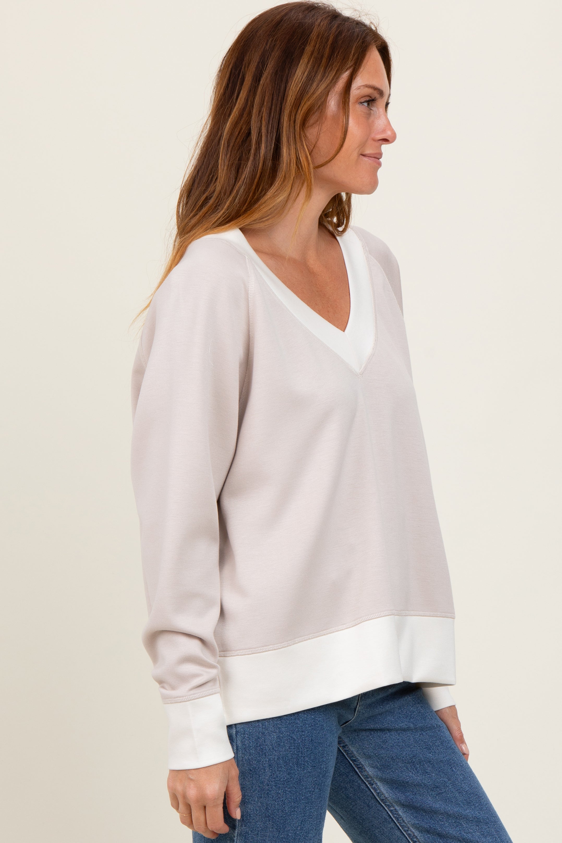 Beige Colorblock V-Neck Pullover Sweater for Women - Casual Knit Top for Fall & Winter | Perfect for Office, Date Night & Layering