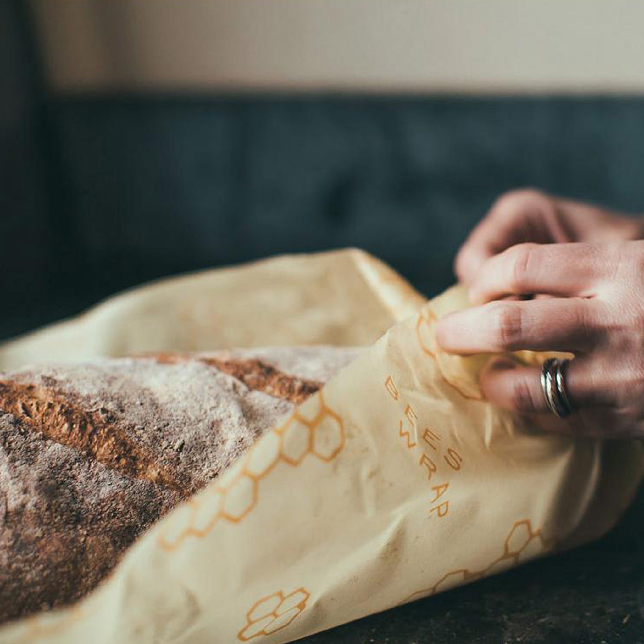 Original Bee's Wrap Bread Wrap - Eco-Friendly Reusable Beeswax Food Storage (17x23) - Perfect for Fresh Bread, Sandwiches & Bakery Items