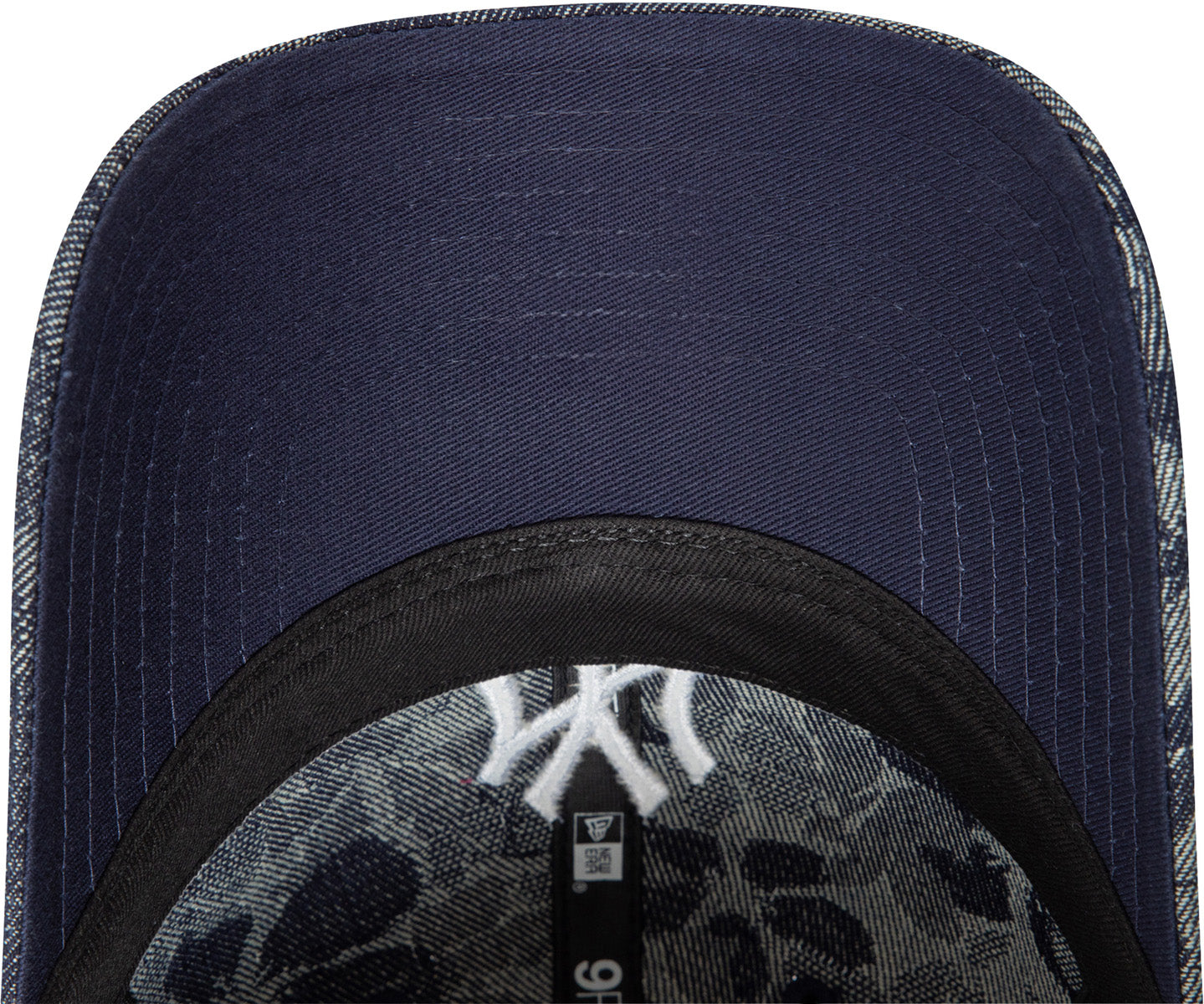 New York Yankees Women's Floral Denim Baseball Cap by New Era 9Twenty - Stylish Fashion Accessory for Baseball Fans & Casual Outfits