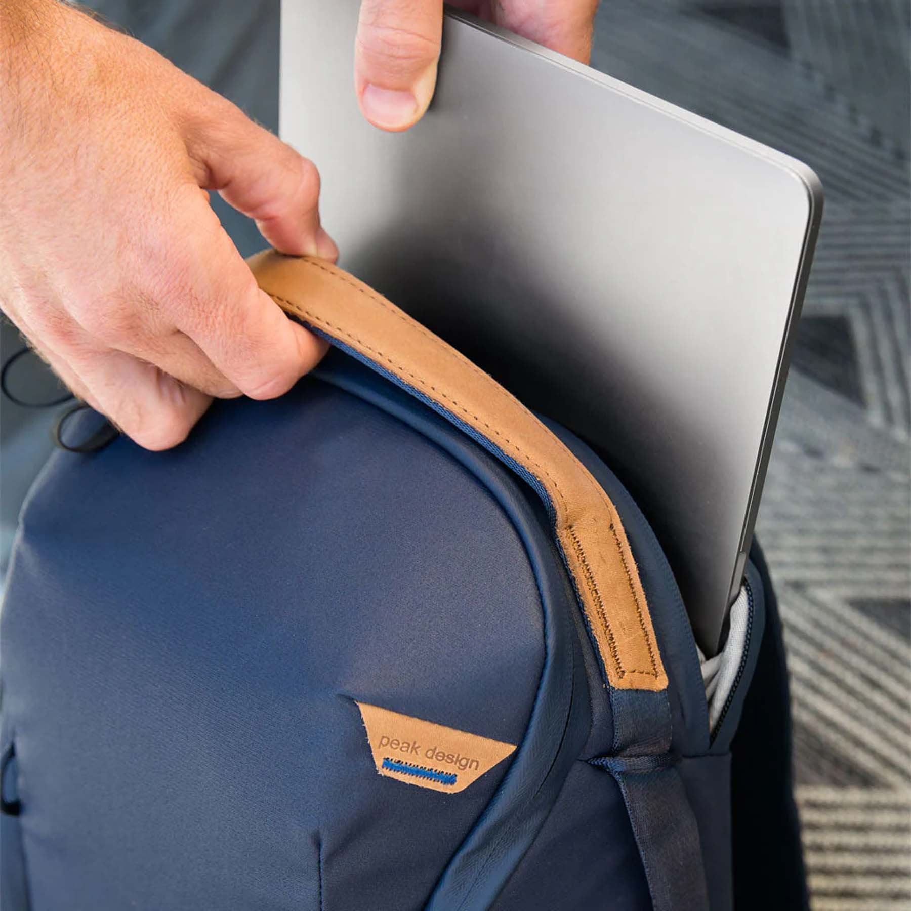 Peak Design Everyday Backpack 20L - Waterproof Camera Backpack with Laptop Compartment | Perfect for Travel, Photography & Daily Commute