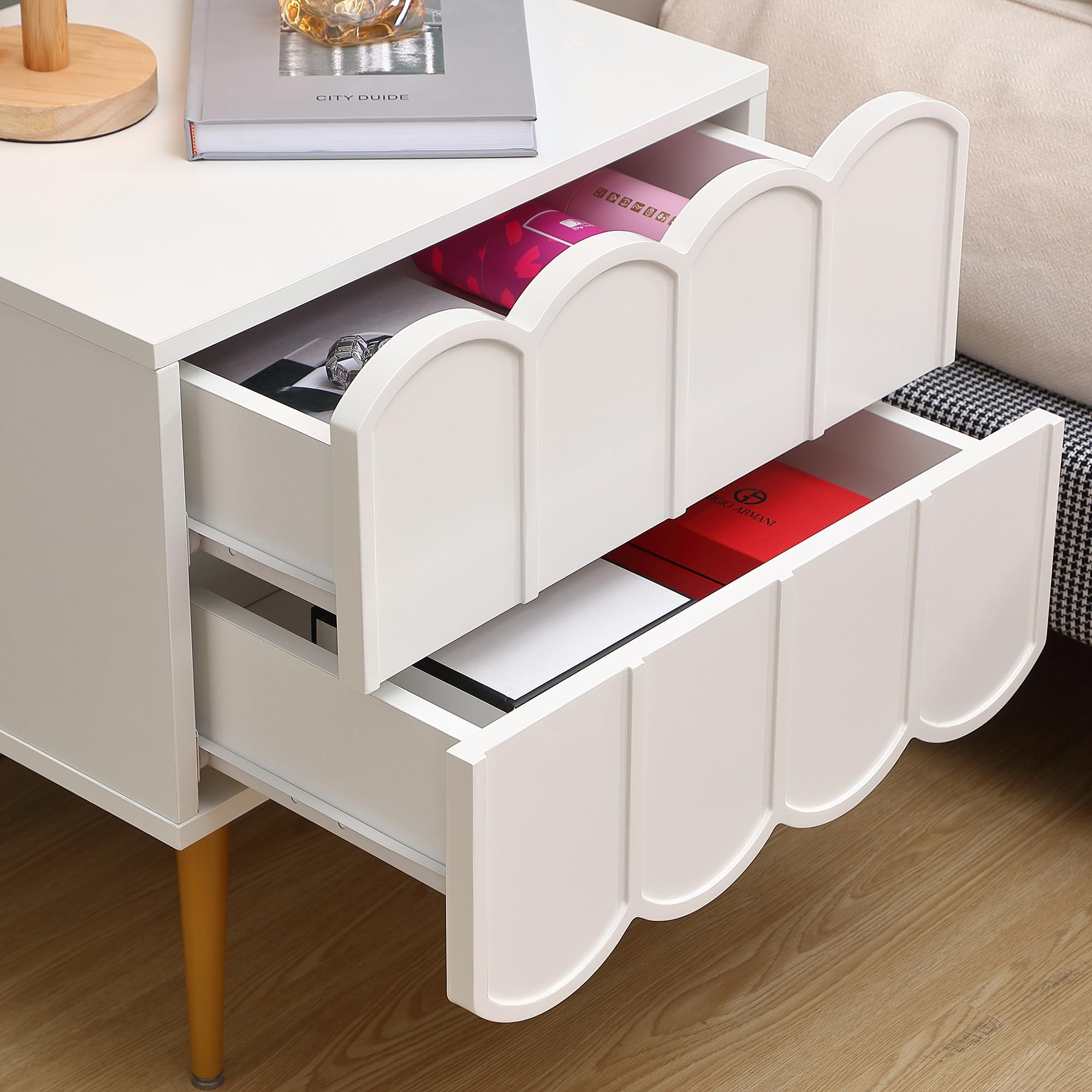 Modern Nightstand Set of 2 - White Bedside Tables with Drawers for Bedroom, Storage End Tables for Living Room - White/Gold Finish - Perfect for Small Spaces, Guest Rooms & Apartment Decor