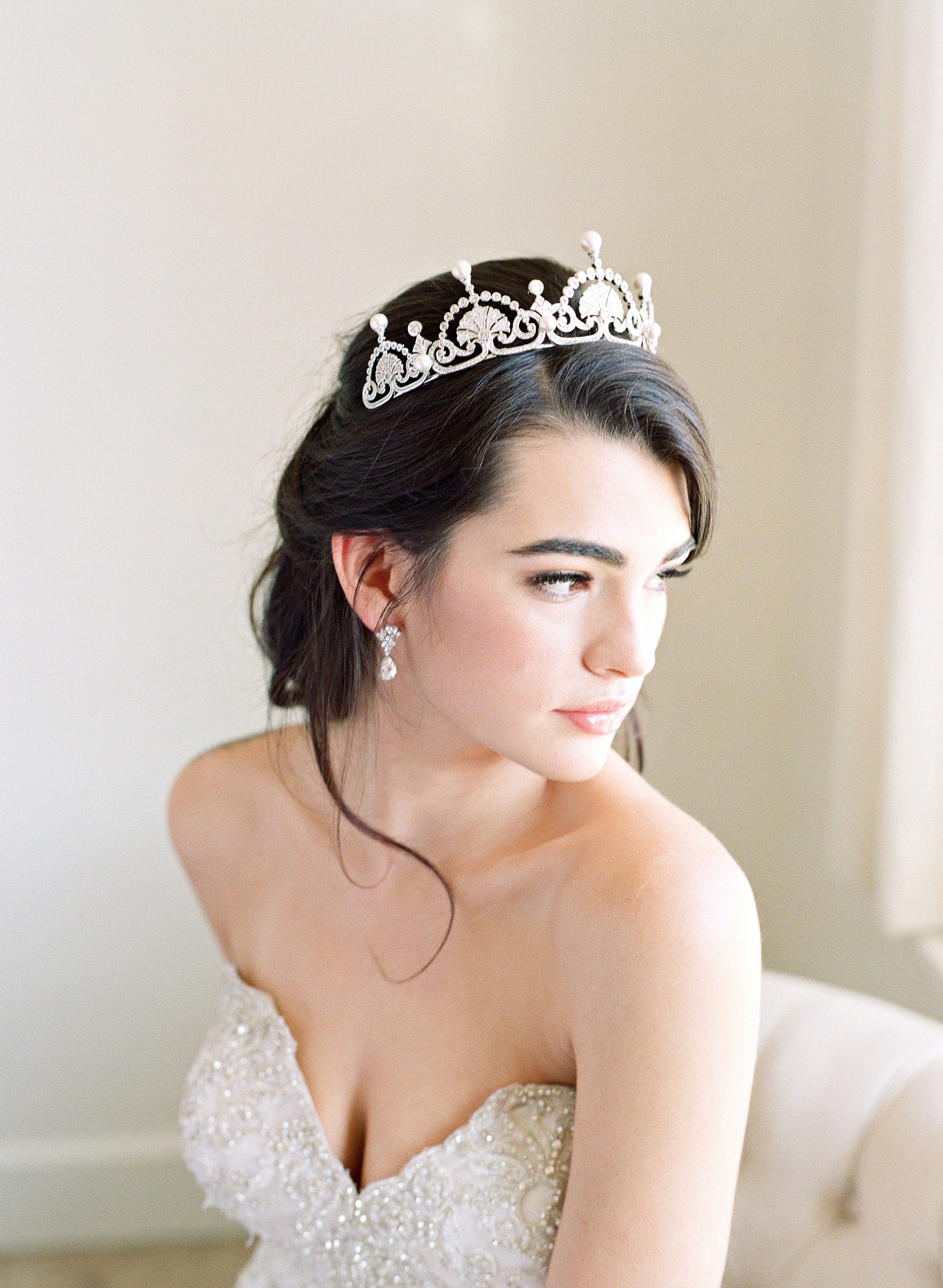 Lotus Flower Tiara - Elegant Simulated Diamond & Pearl Bridal Headpiece for Weddings, Prom, and Special Occasions