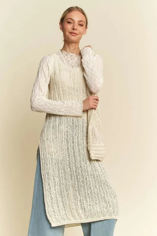 Stylish Knit Side Slit Round Neck Sleeveless Dress with Matching Bag - Perfect for Summer Outings, Beach Vacations and Casual Date Nights