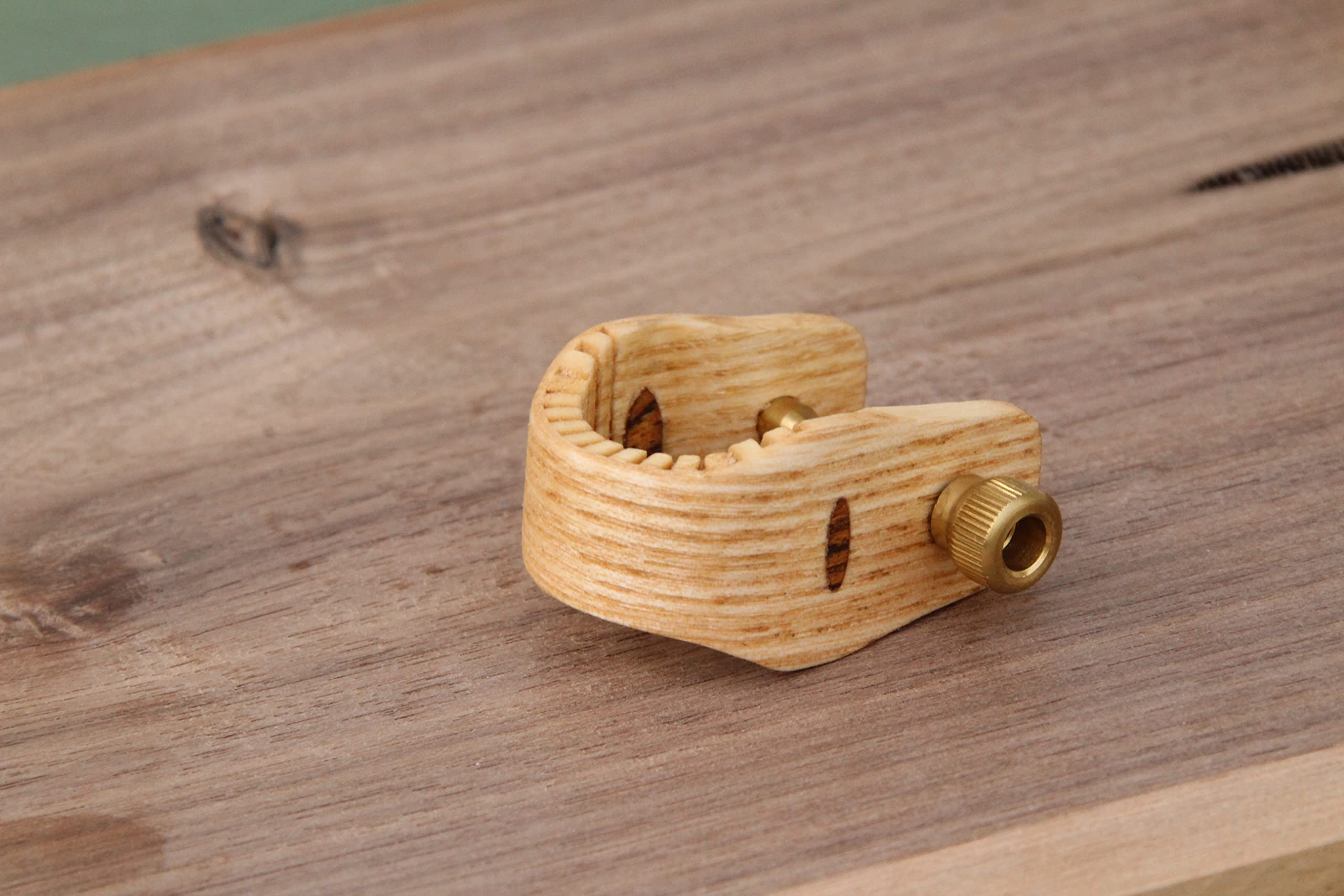 Premium Walnut Wood Flute Ring - Elegant Musical Instrument Accessory for Flute Players | Perfect for Performances, Practice & Gifts