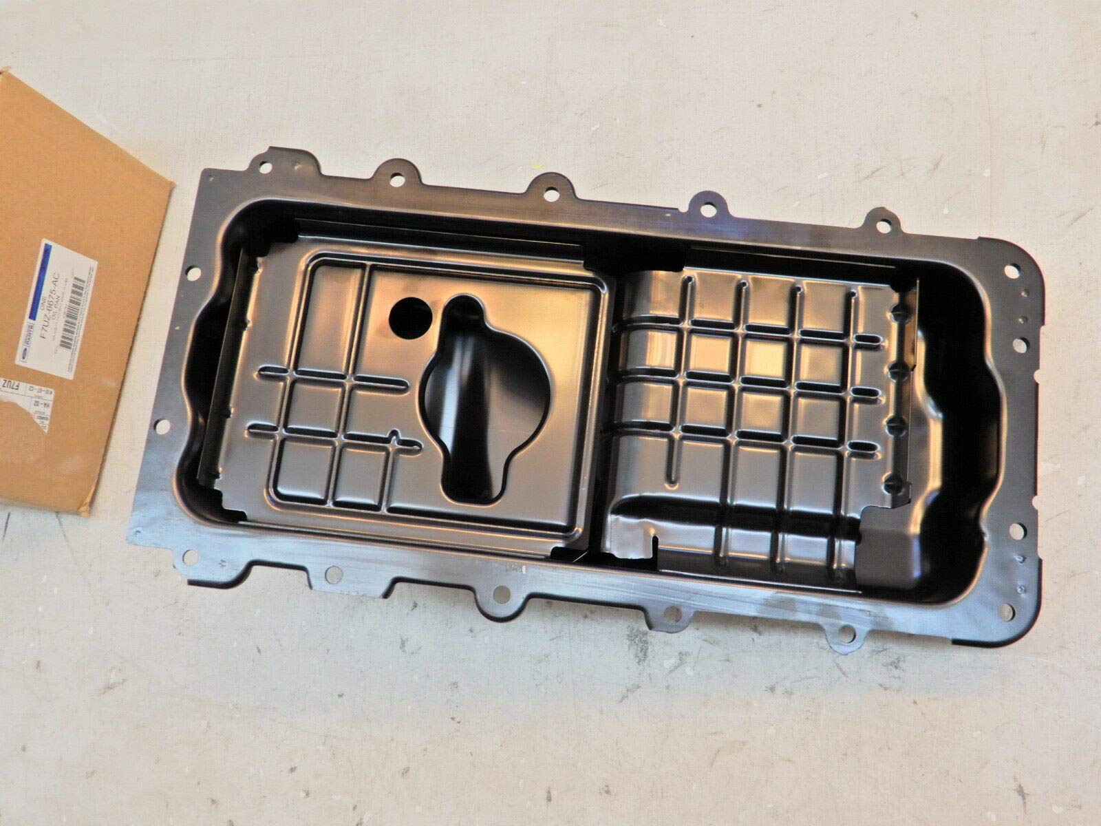 Genuine Ford F7UZ-6675-AC Engine Oil Pan Assembly - Replacement Part for Ford Vehicles - Perfect for Engine Maintenance & Repair