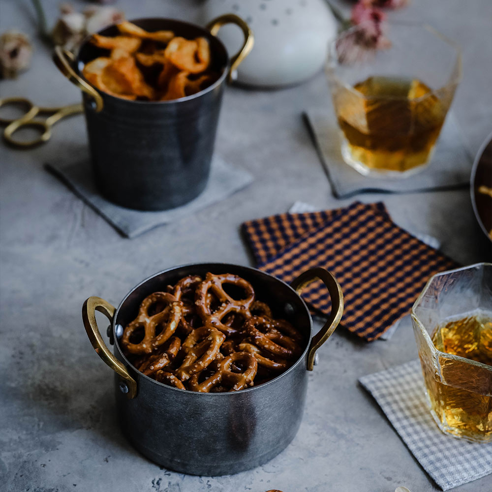 Mini Pub Serving Pot - Small Beer Mug for Home Bars, Parties & Gifts - Perfect for Cocktails, Draft Beer & Beverages