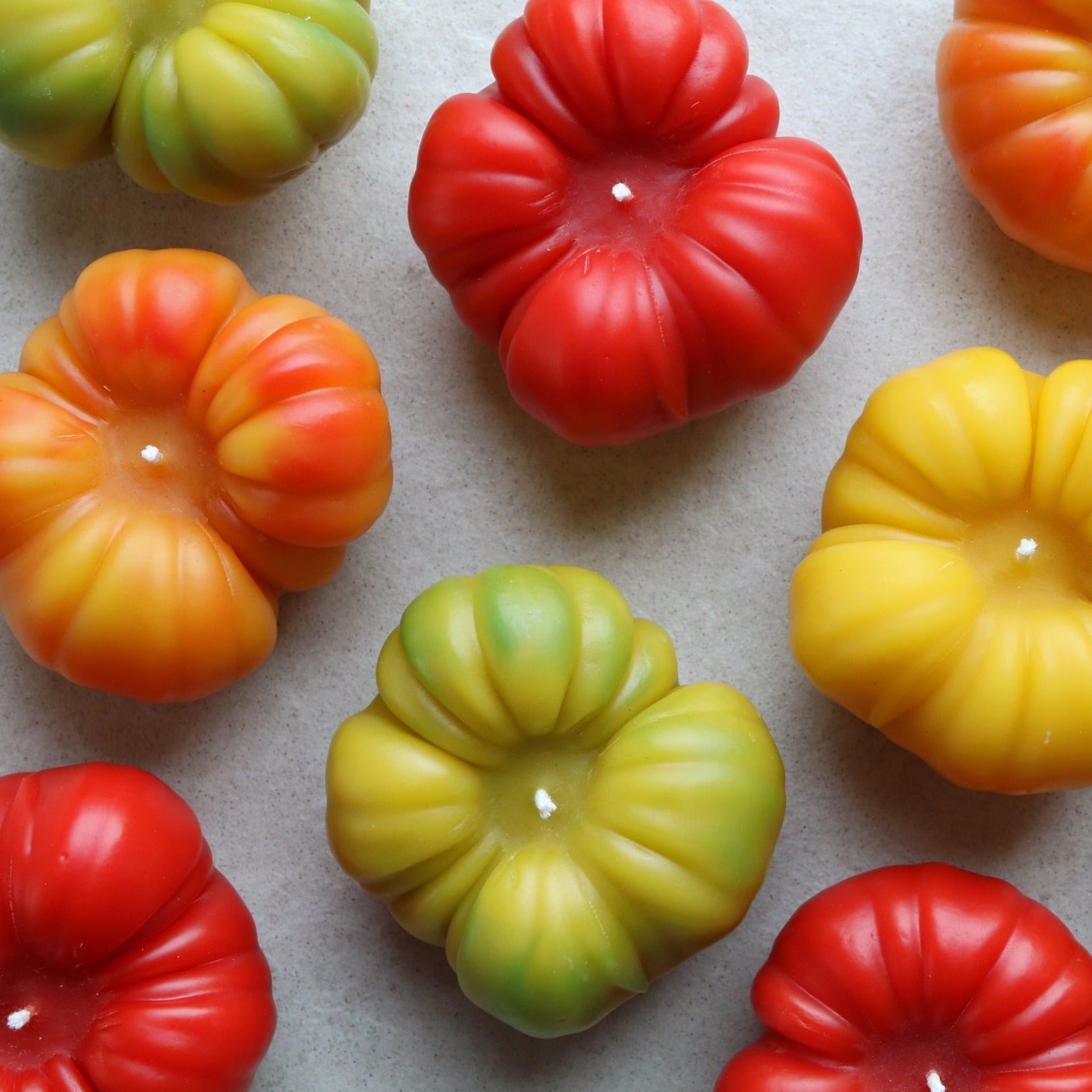 Organic Heirloom Tomato Scented Beeswax Candles - Handmade, Natural, Non-Toxic for Home, Kitchen & Romantic Dinner Ambiance