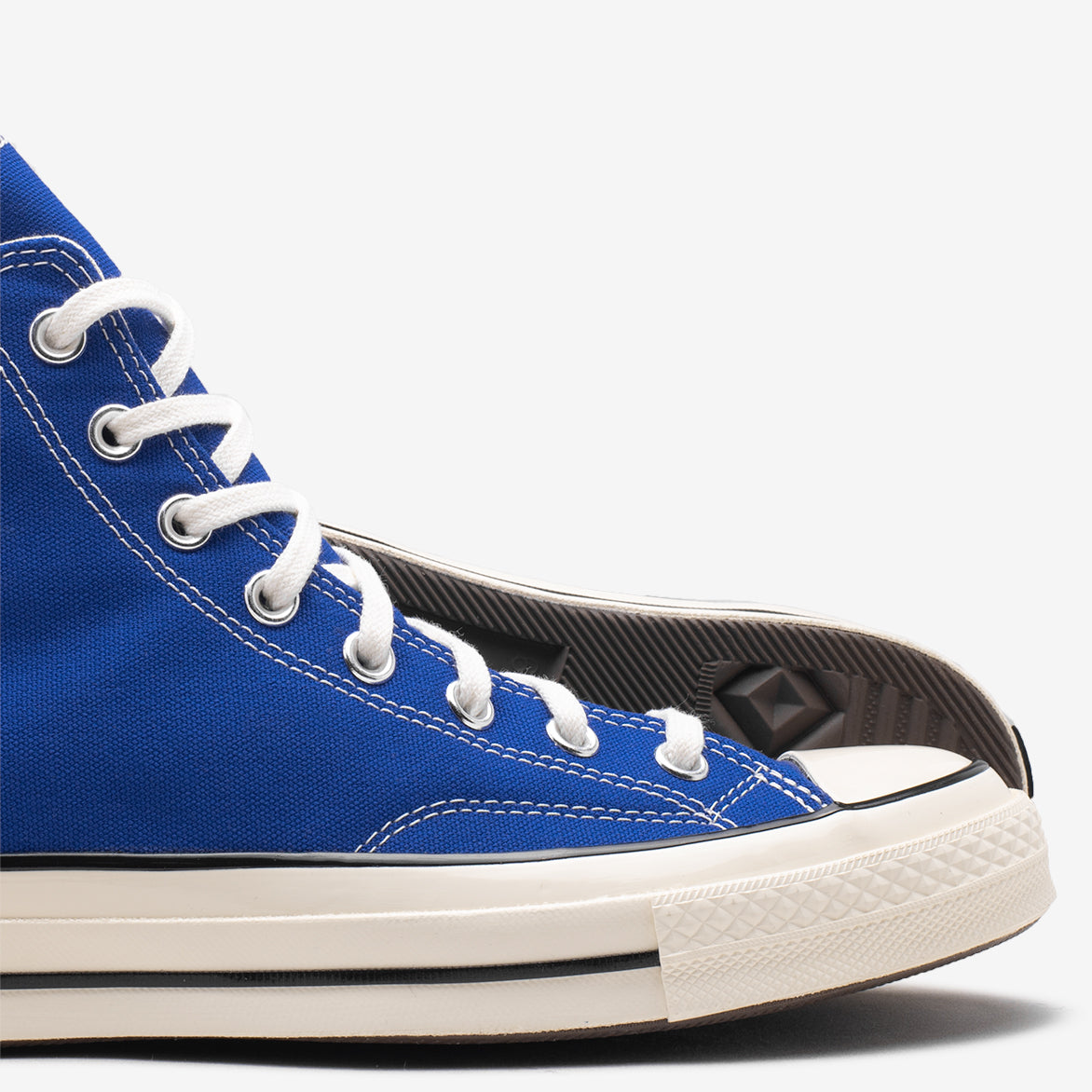 Chuck 70 High Top Sneakers in Nice Blue - Classic Canvas Shoes for Men & Women | Perfect for Casual Wear, Street Style & Skateboarding