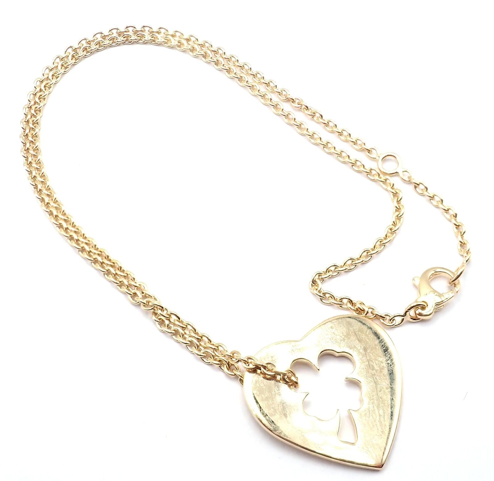 Authentic Chanel 4 Leaf Clover 18k Yellow Gold Heart Pendant Necklace - Elegant Link Chain for Women | Perfect Gift for Birthday, Anniversary & Special Occasions