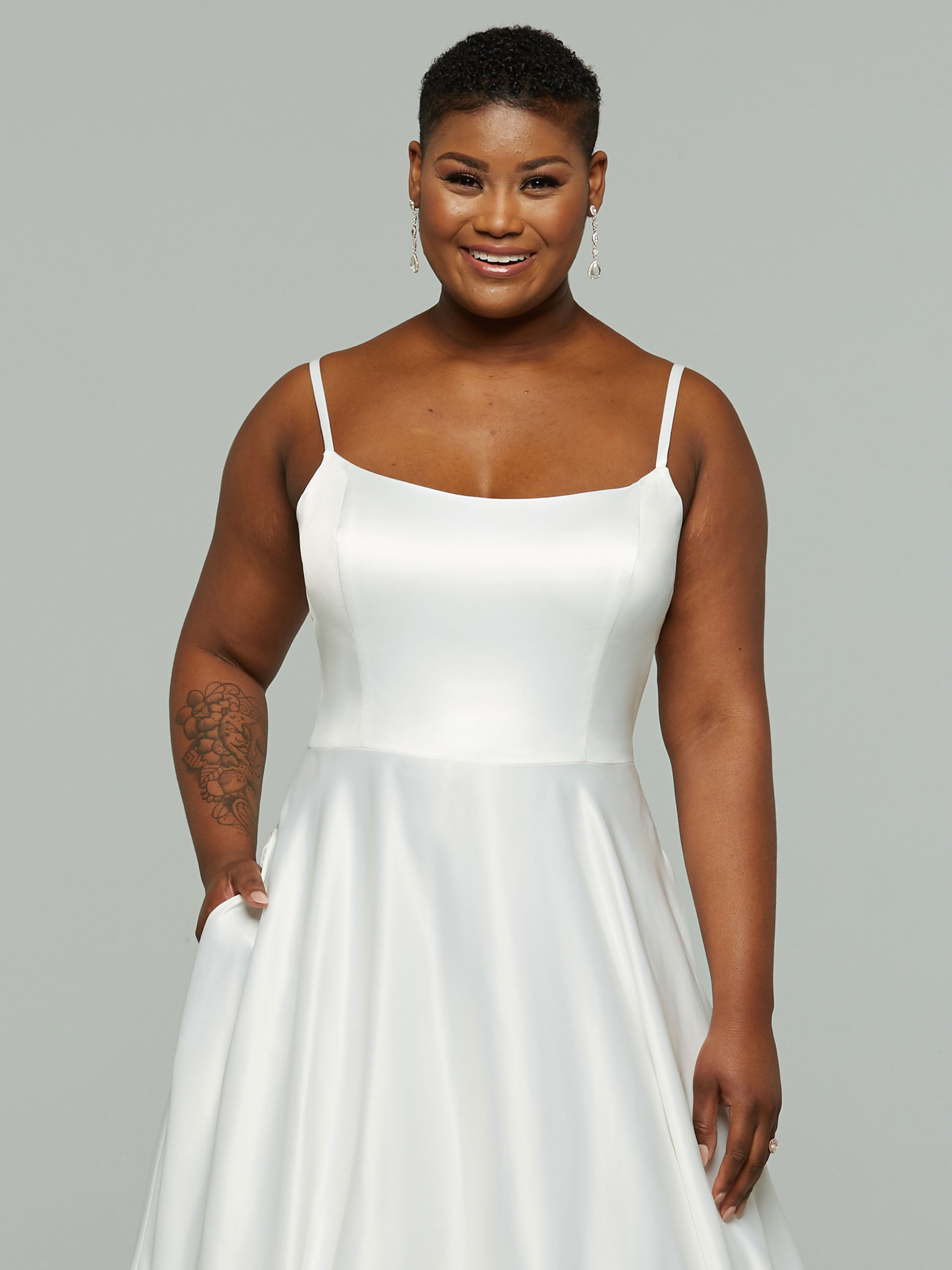 Giselle Women's Fashion Dress - Elegant & Comfortable Party Wear for Evening, Wedding & Special Occasions