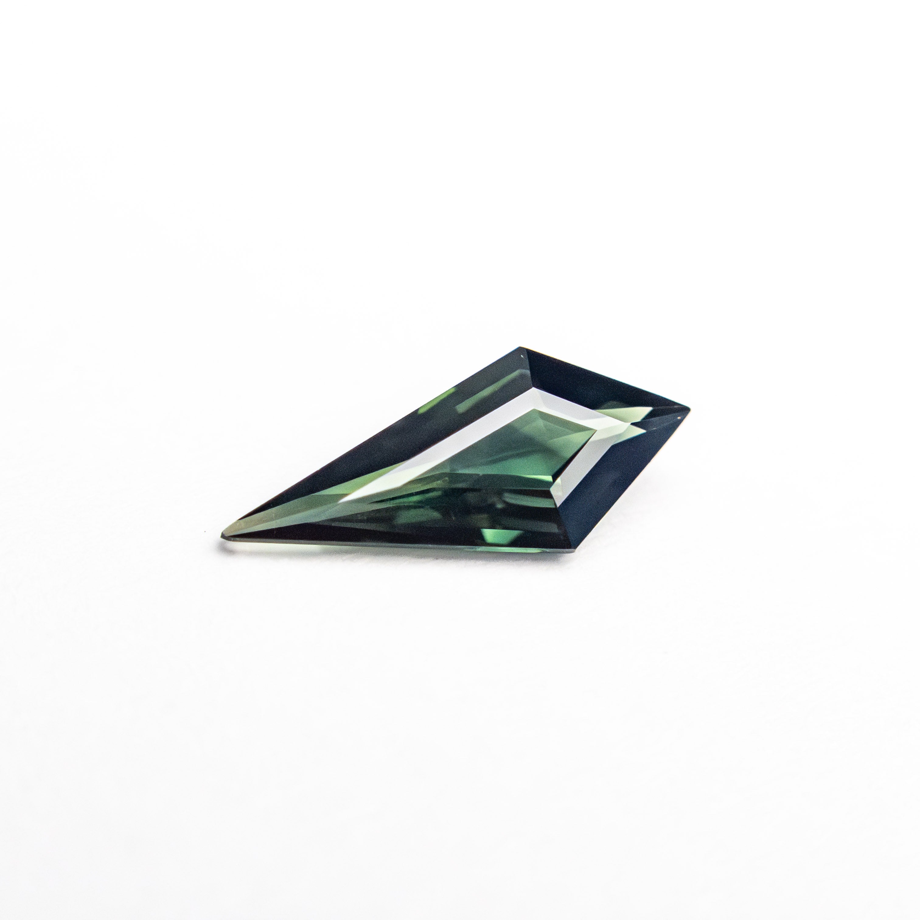 0.38ct Natural Kite Step Cut Blue Sapphire Gemstone - 8.91x3.90x1.99mm for Fine Jewelry Making, Engagement Rings & Unique Pendants