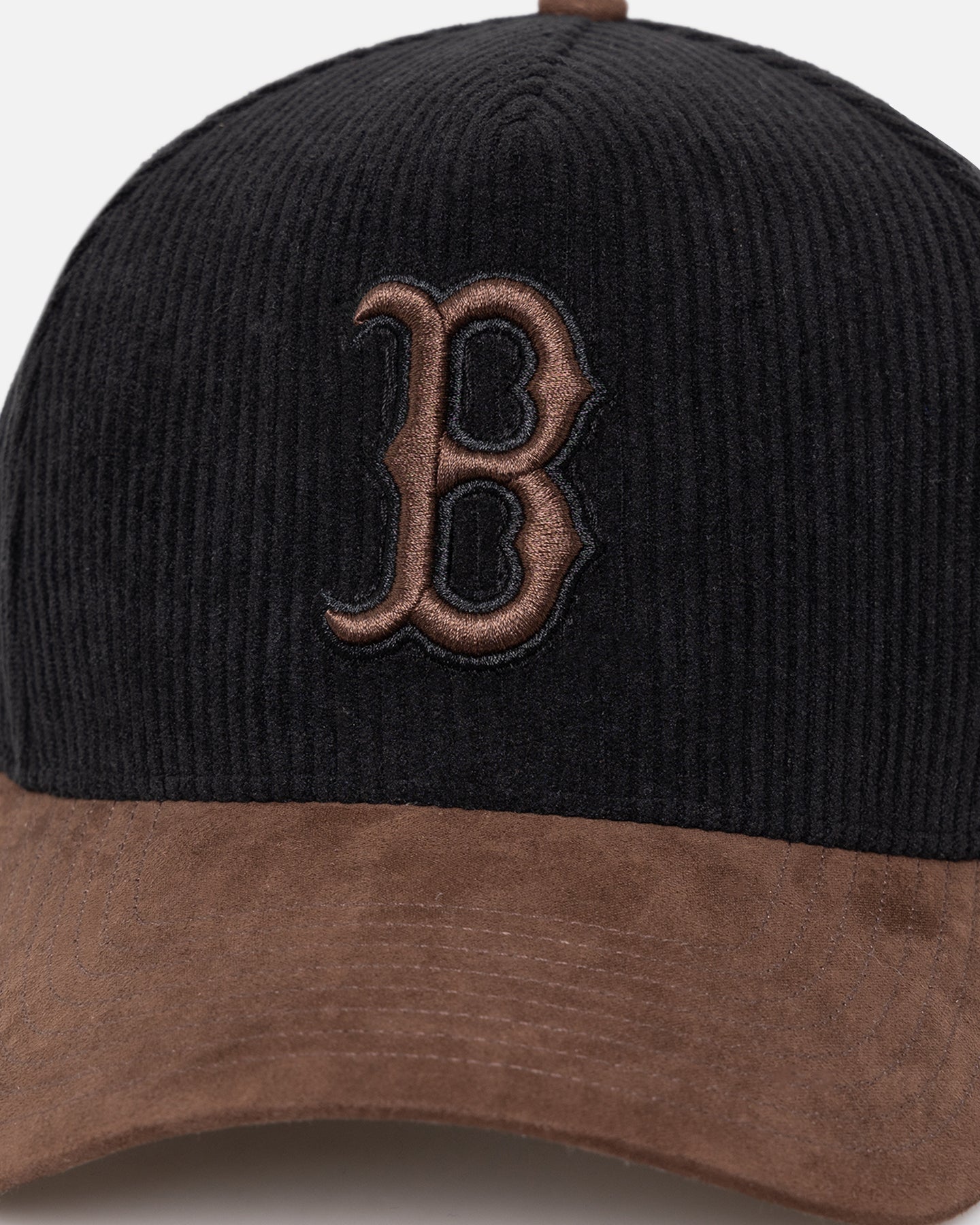 47 Brand Boston Red Sox 'Black Barren' 47 Offside DT Snapback Hat - Adjustable Black Baseball Cap for Men & Women - Perfect for Sports Fans, Casual Wear & Gift Giving