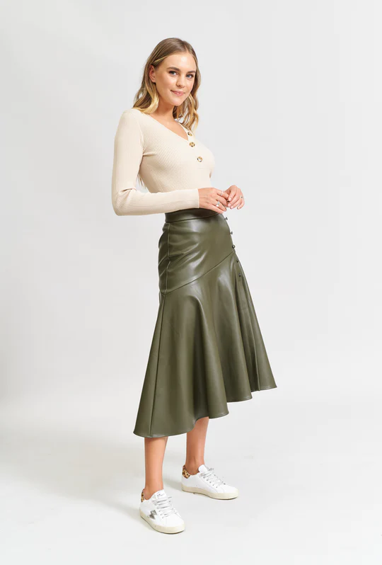 Women's Pu Drifter Skirt - High Waist Pleated Mini Skirt for Women, Fashionable Leather-Like Skirt for Party, Night Out, and Casual Wear