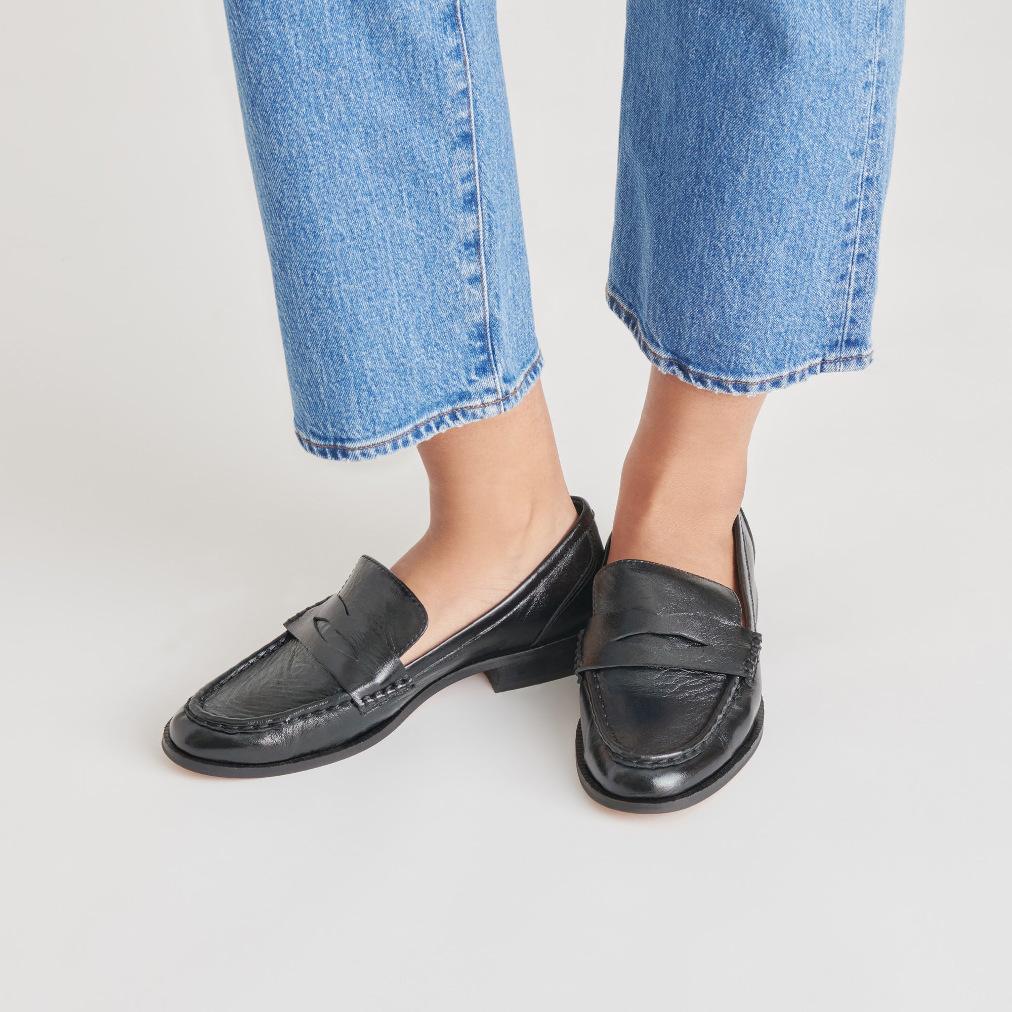 HILLY Black Leather Loafers for Men & Women - Comfortable Slip-On Shoes for Casual, Office & Travel