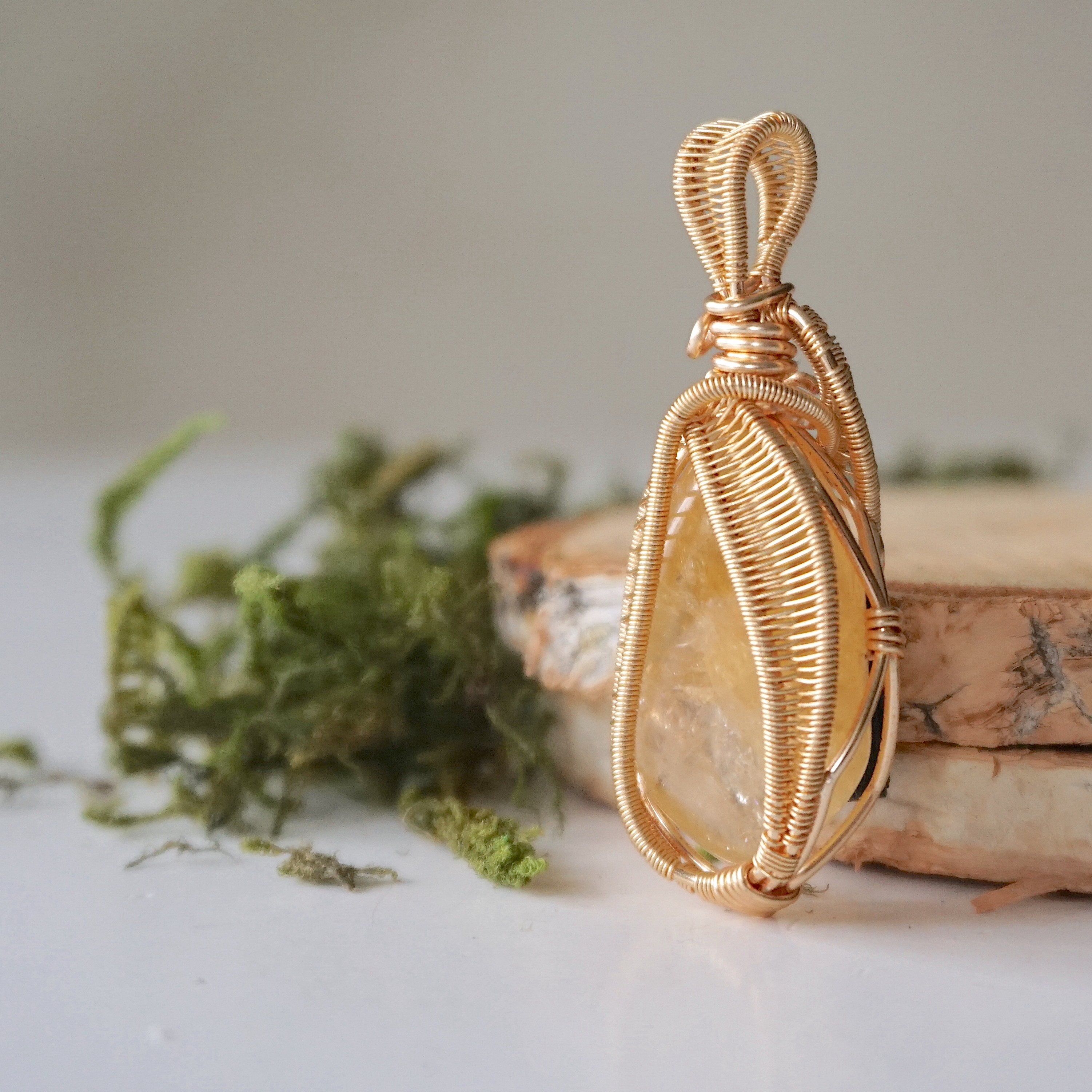 Natural Raw Citrine Necklace with Gold Wire Wrapping - Elegant Healing Crystal Jewelry for Women, Perfect for Meditation, Yoga & Spiritual Gifts
