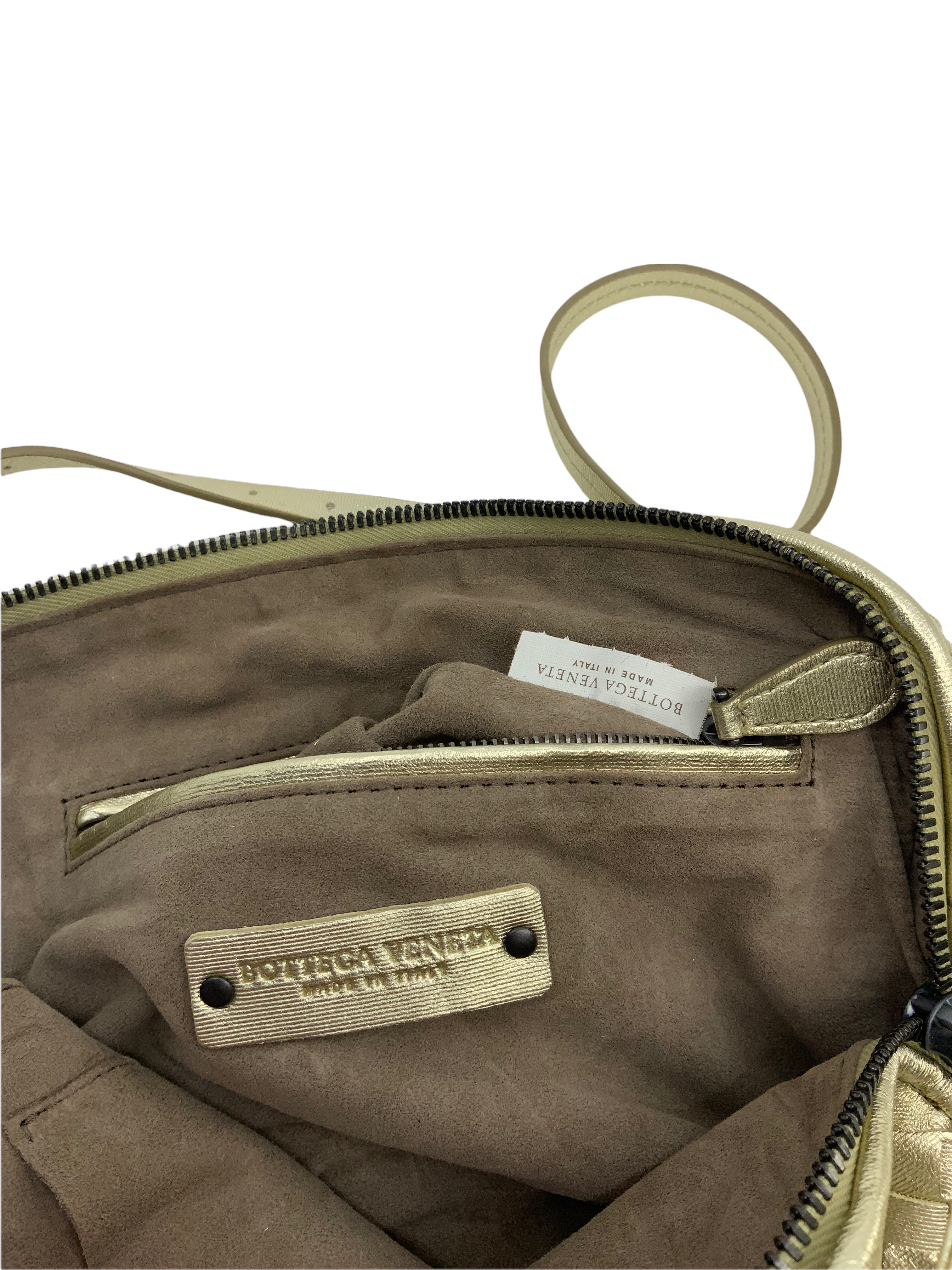 Bottega Veneta Intrecciato Leather Crossbody Bag - Stylish Shoulder Messenger Purse for Women, Perfect for Work, Travel & Everyday Use