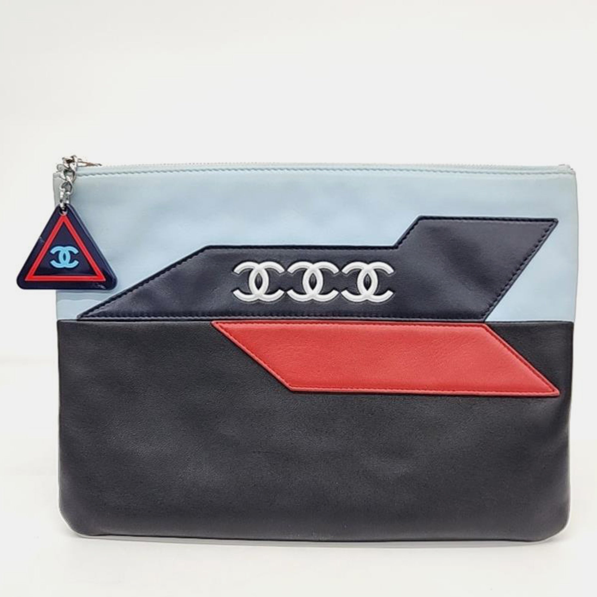 Black Airline O Case Medium Clutch - Stylish Travel Wallet for Passport & Credit Cards - Perfect for Air Travel, Business Trips & Everyday Use