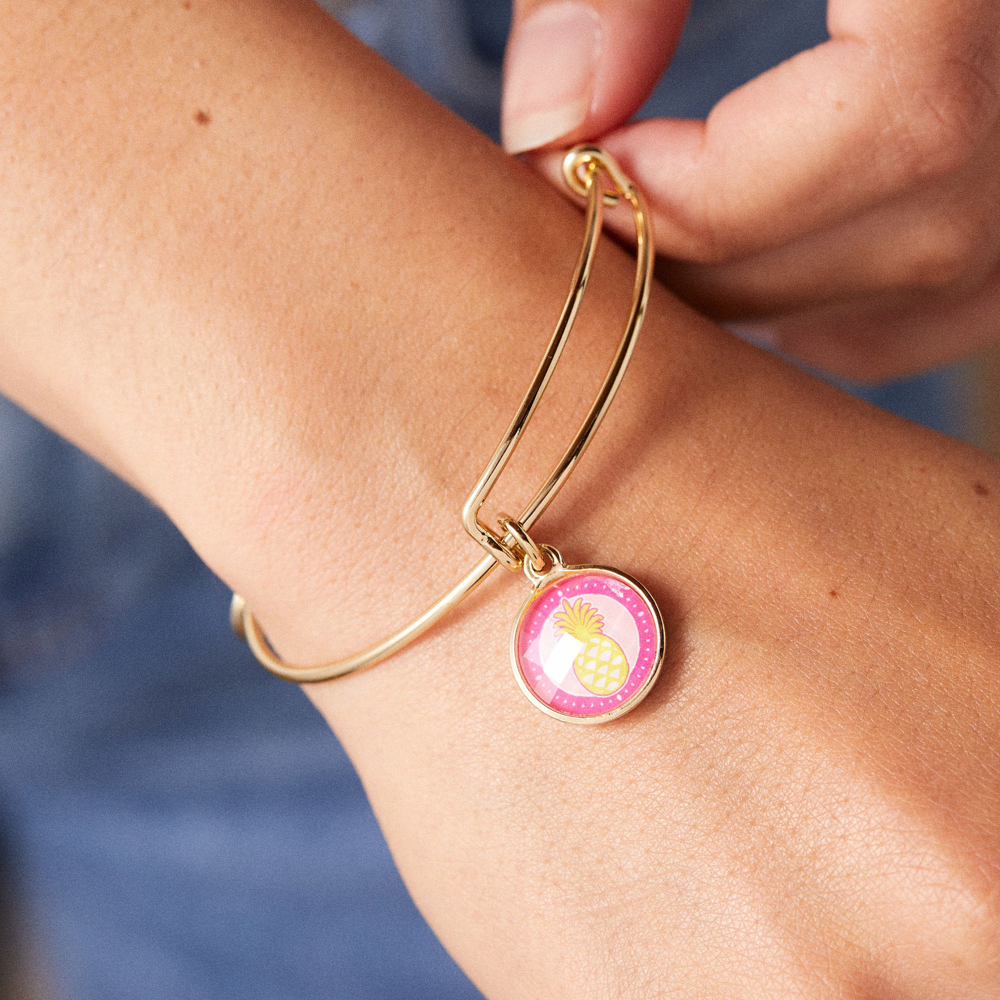 Crystal Pineapple Charm Bangle Bracelet for Women - Elegant Gold Plated Adjustable Wrist Jewelry - Perfect for Summer, Beach Vacation & Boho Fashion Accessories