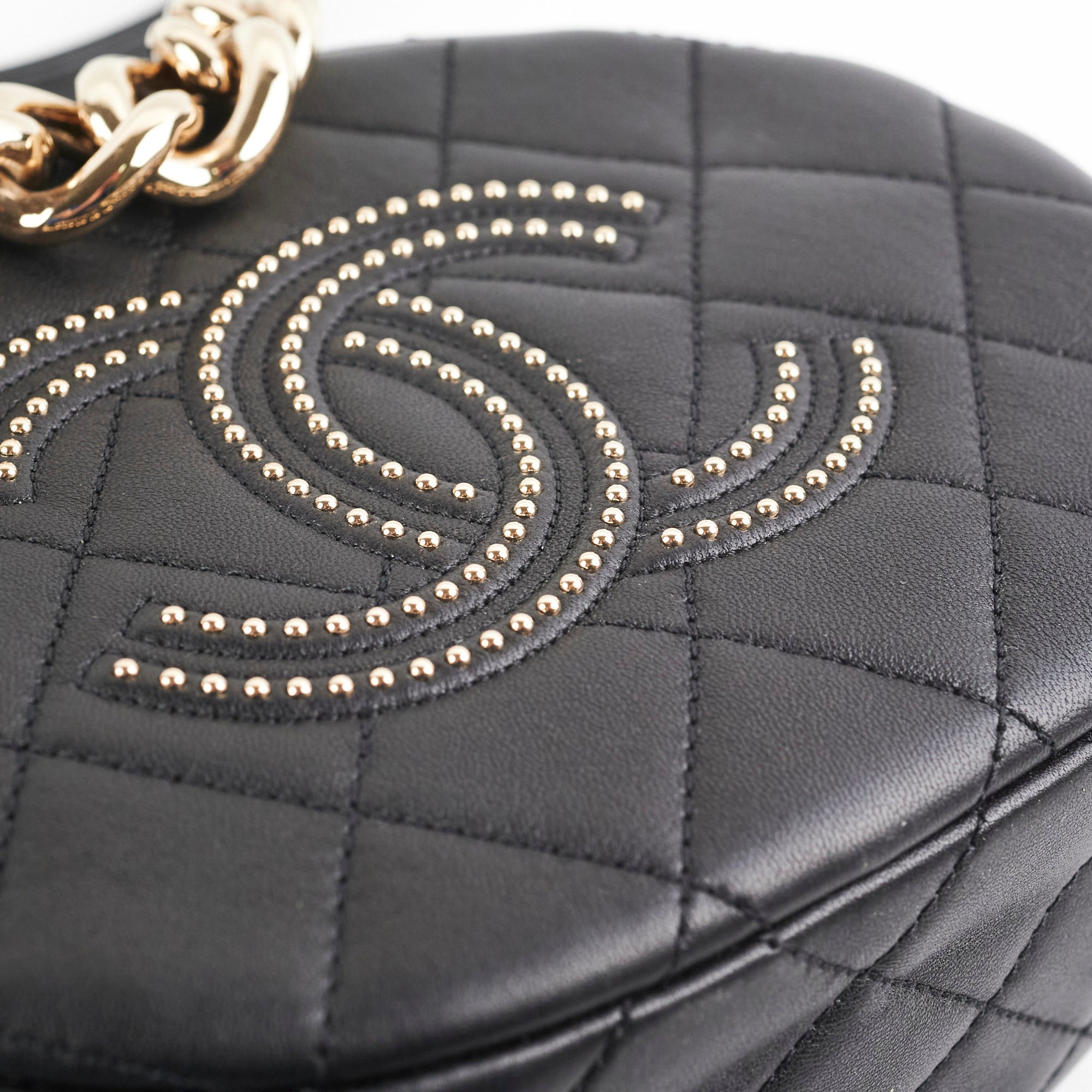 Chanel Spring Summer 2020 Seasonal Shoulder Bag - Luxury Designer Handbag for Women | Perfect for Parties, Weddings & Special Occasions