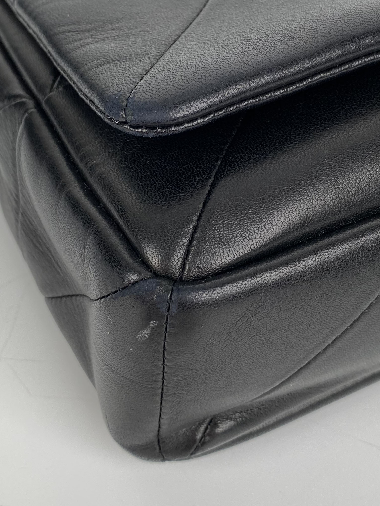 Saint Laurent Medium Black Jamie Bag - Luxury Leather Crossbody Purse for Women | Perfect for Evening Out, Party & Date Night