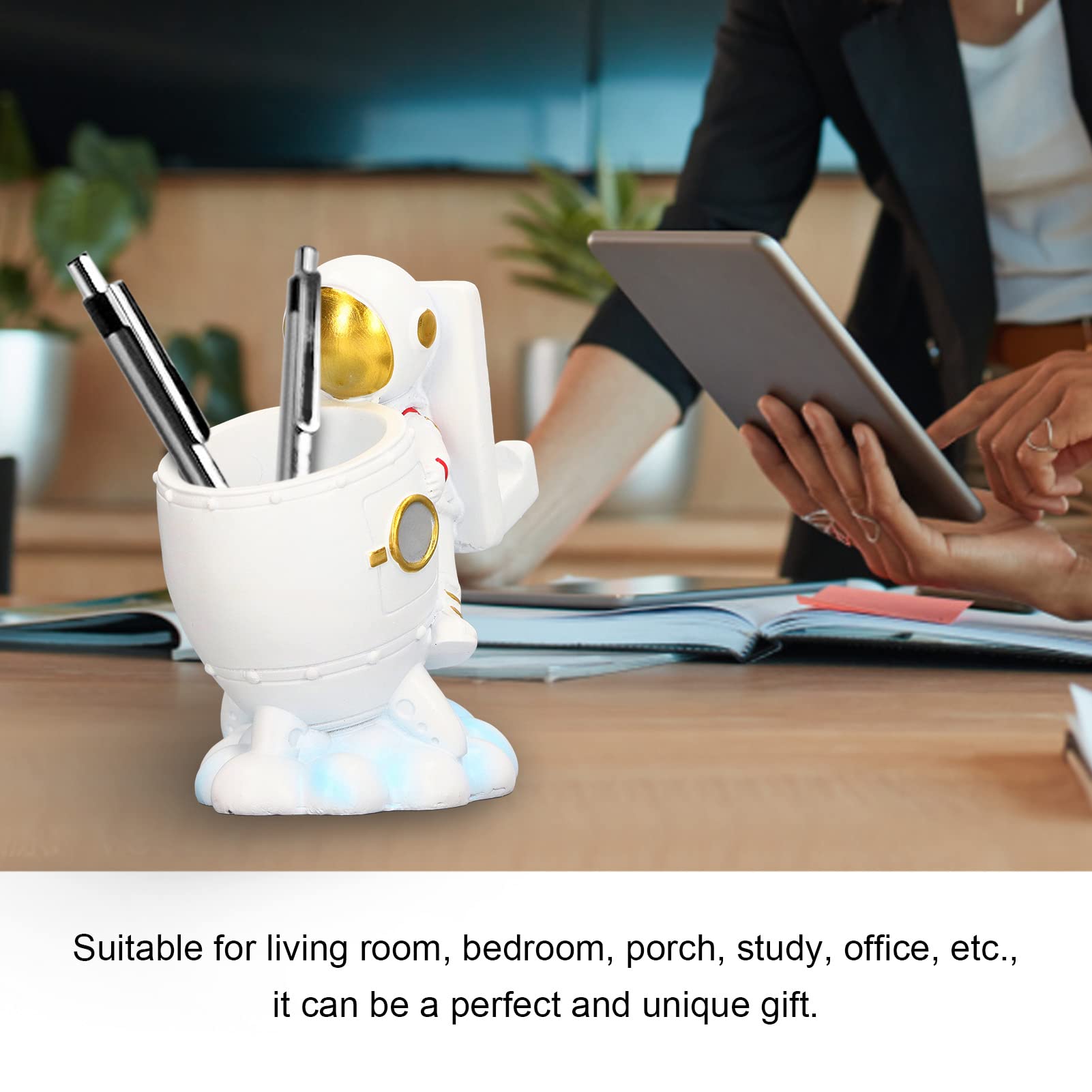 Stylish Resin Spaceman Pen & Pencil Holder with Phone Stand - Perfect for Office Desk, Home Study & Gift Giving