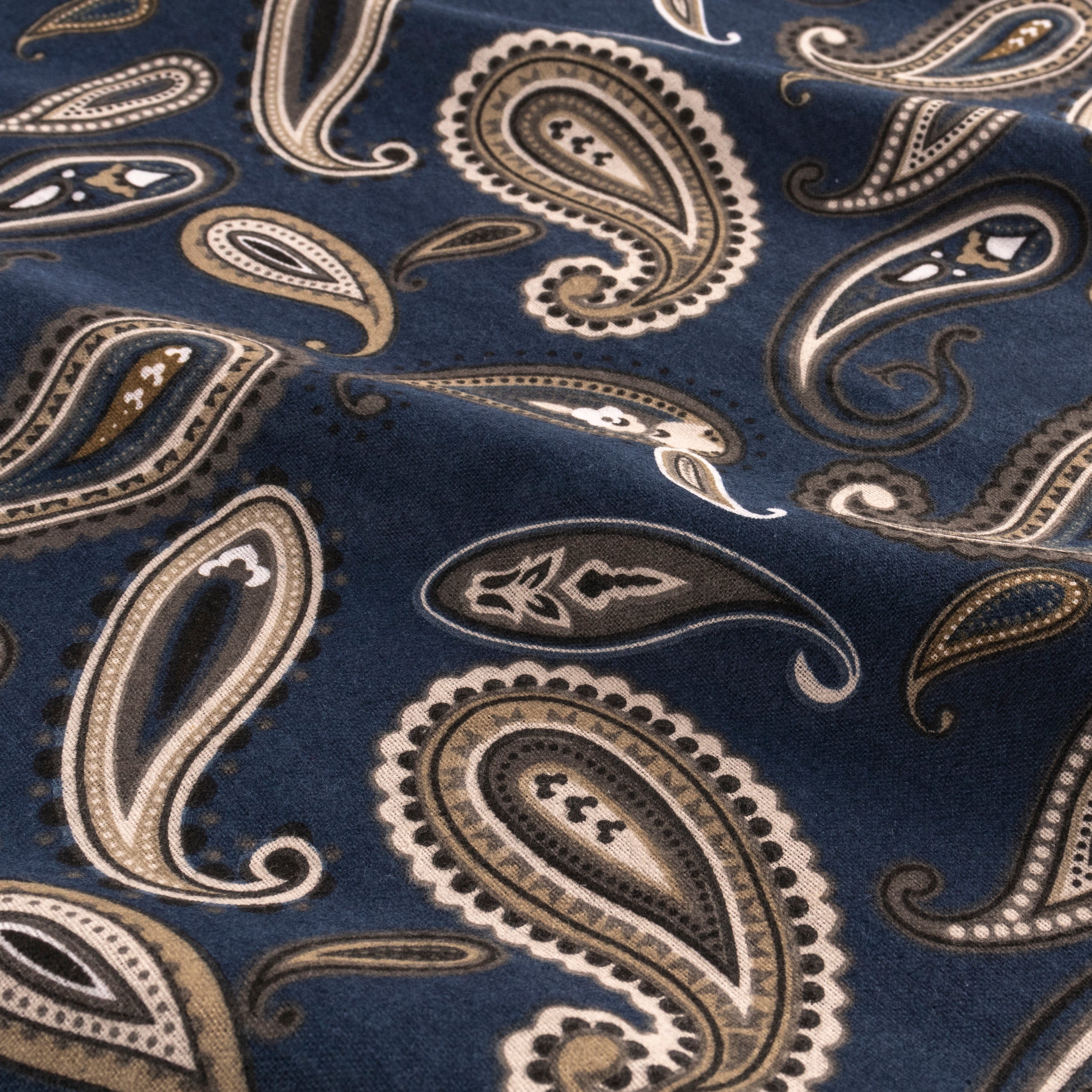 Soft Flannel Cotton Floral Paisley Bed Sheet Set with Deep Pockets - Queen Size, 4-Piece Set for Cozy Winter Nights & Guest Room Comfort