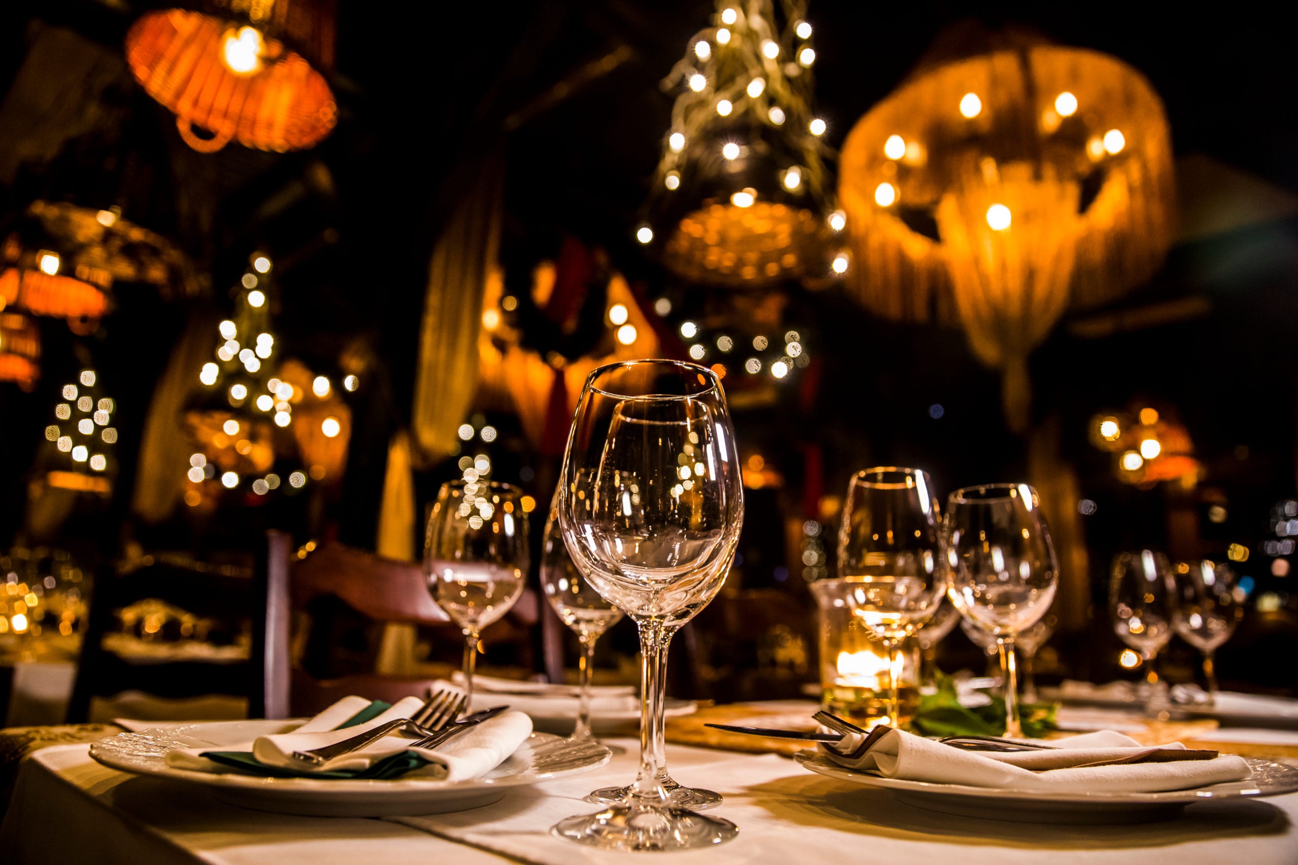 12 Months of Romantic Date Night Ideas - Fun & Unique Couples Activities for Every Season | Perfect for Anniversaries, Valentine's Day & Relationship Building