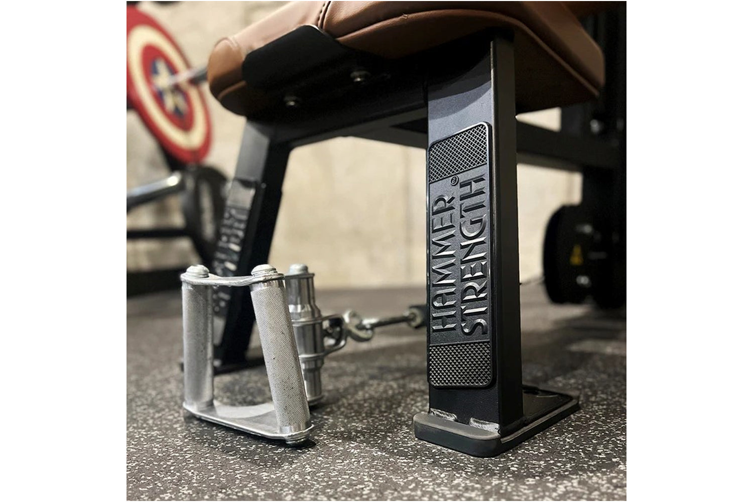 Hammer Strength HD Elite Dual Pulldown Row Machine - Commercial Gym Equipment for Back & Arm Workouts - Perfect for Home & Professional Training Studios