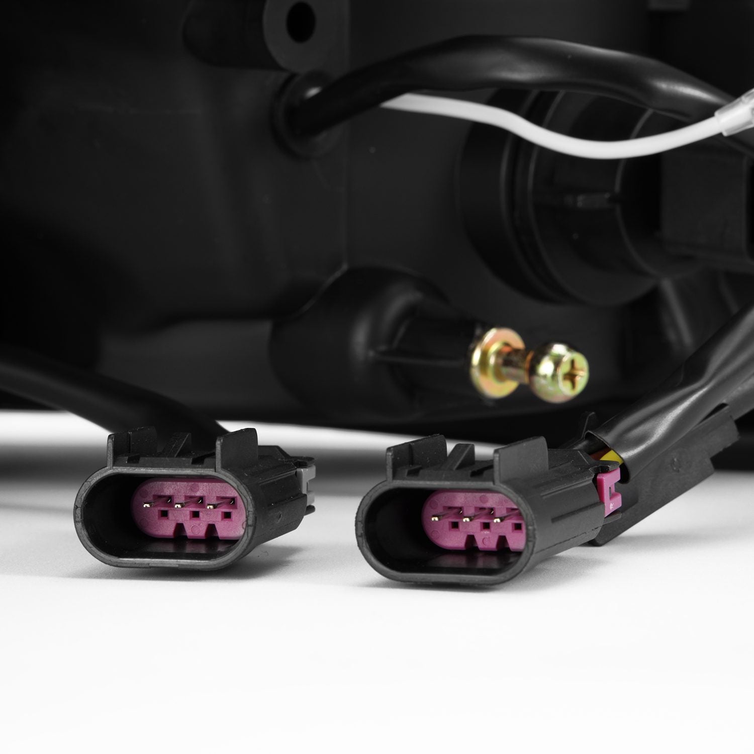 2009-2018 Ram 2500 MK II 5th Gen PRO Series Halogen Projector Headlights - Chrome Housing - Upgrade Your Truck Lighting for Night Driving & Off-Road Adventures