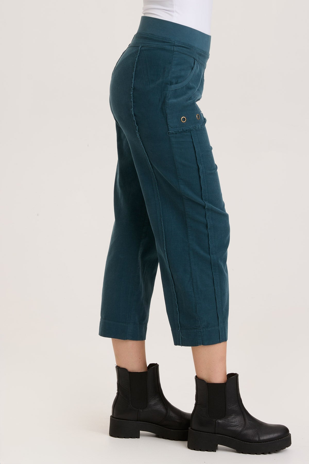 Trendy Cord Trumble Crop Top for Women - Stylish & Comfortable Fall Fashion - Perfect for Casual Outings, Layering & Streetwear Looks